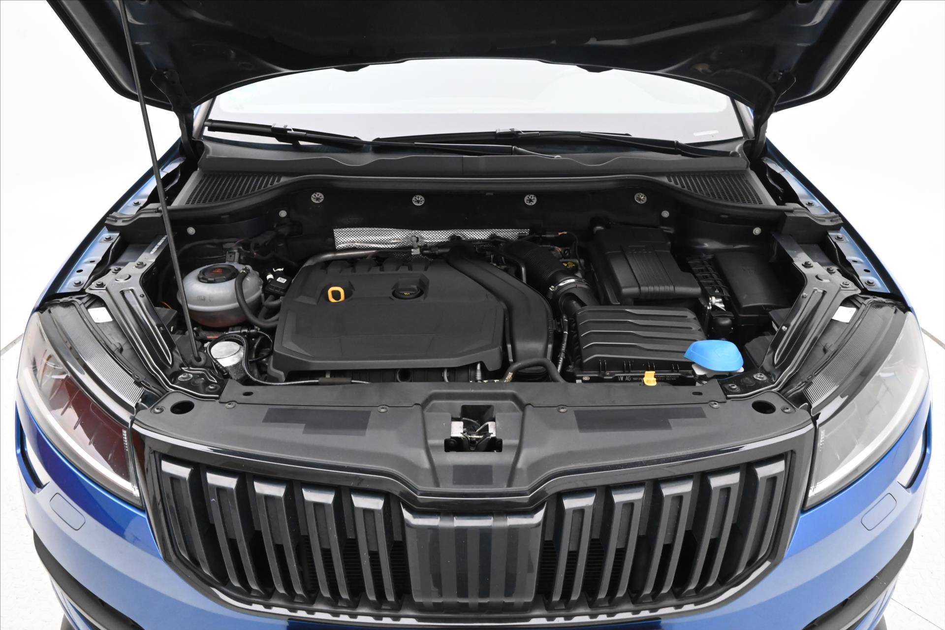 Hlavní fotografie vozu Škoda Karoq 1,5 TSI 110kW SPORTLINE Záruka až 5 let (9)