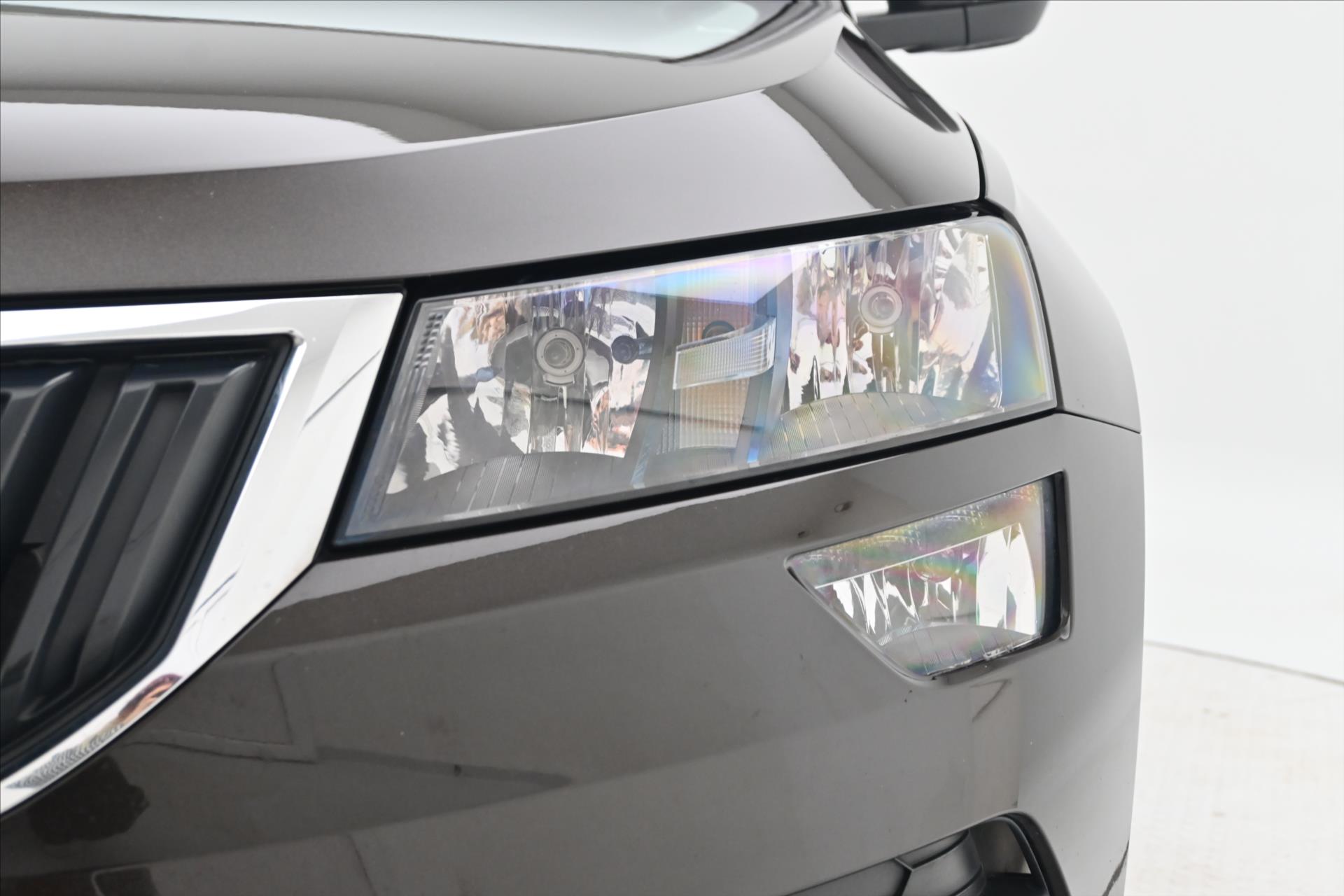 Hlavní fotografie vozu Škoda Karoq 1,5 TSI 110 kW DSG Business Záruka až 5 let (29)