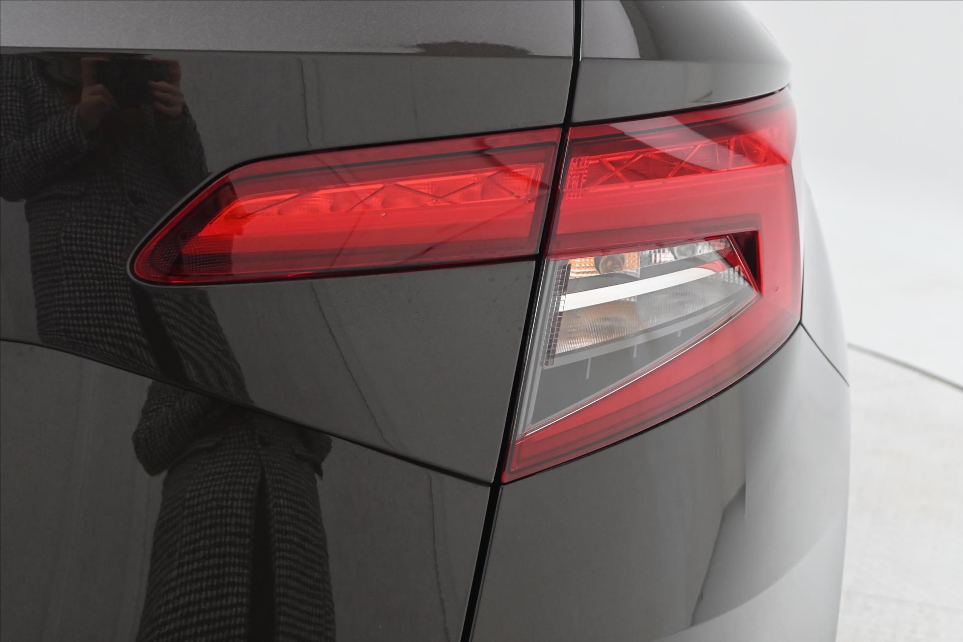 Hlavní fotografie vozu Škoda Karoq 1,5 TSI 110 kW DSG Business Záruka až 5 let (30)