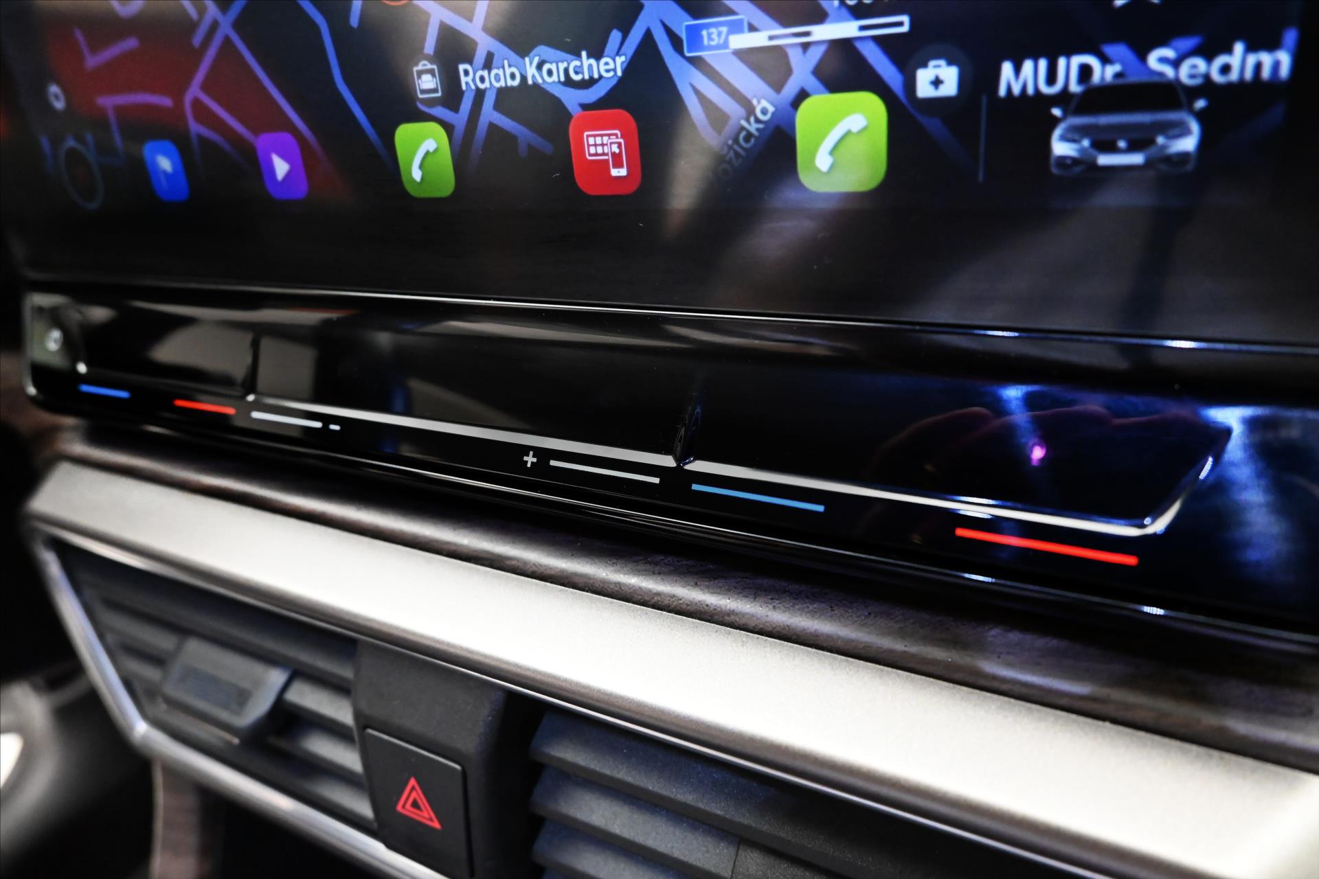 Hlavní fotografie vozu Seat Leon 2,0 TDI 110 kW DSG Style Záruka až 5 let (22)