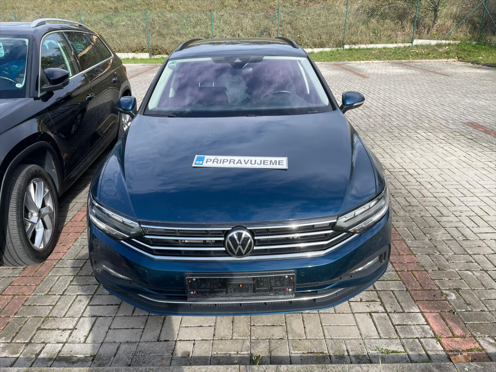 Volkswagen Passat 2,0 TDI 110 kW DSG Business VŮZ PŘIPRAVUJEME K PRODEJI