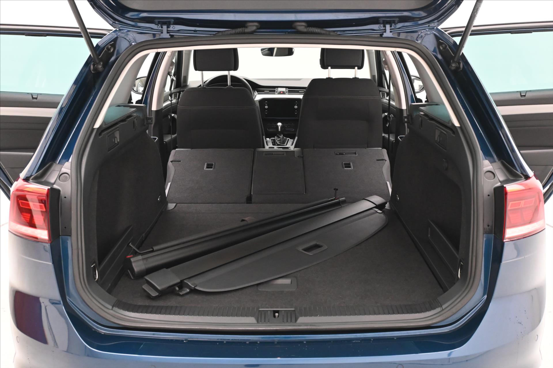 Hlavní fotografie vozu Volkswagen Passat 2,0 TDI 110 kW DSG Business ZÁRUKA AŽ 5 LET (11)