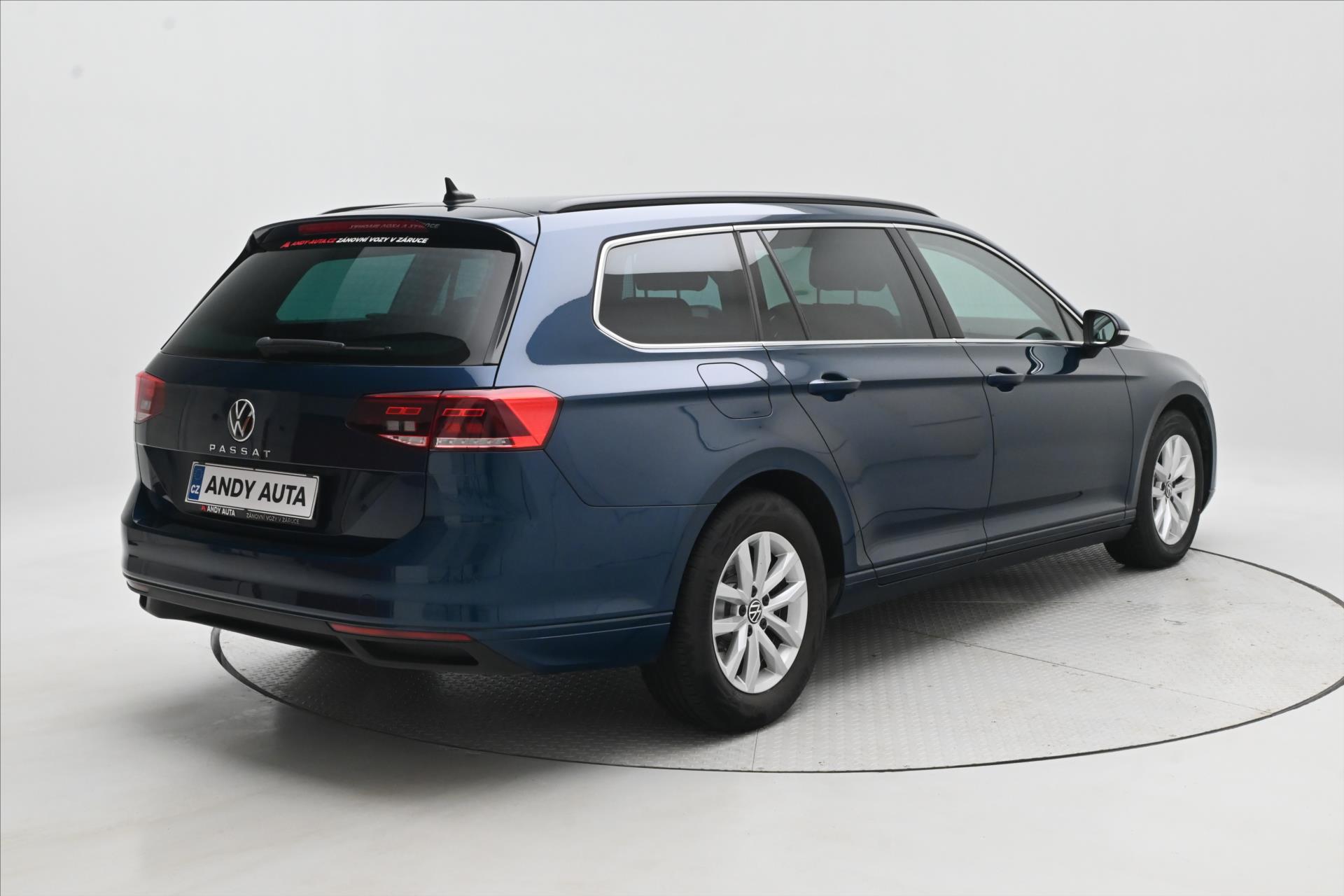 Hlavní fotografie vozu Volkswagen Passat 2,0 TDI 110 kW DSG Business ZÁRUKA AŽ 5 LET (5)