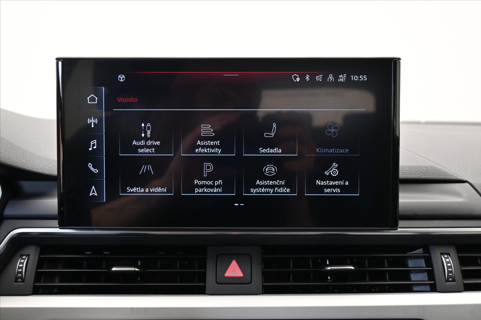 Hlavní fotografie vozu Audi A4 2,0 TDI 120 kW S Tronic Záruka až 5 let (22)