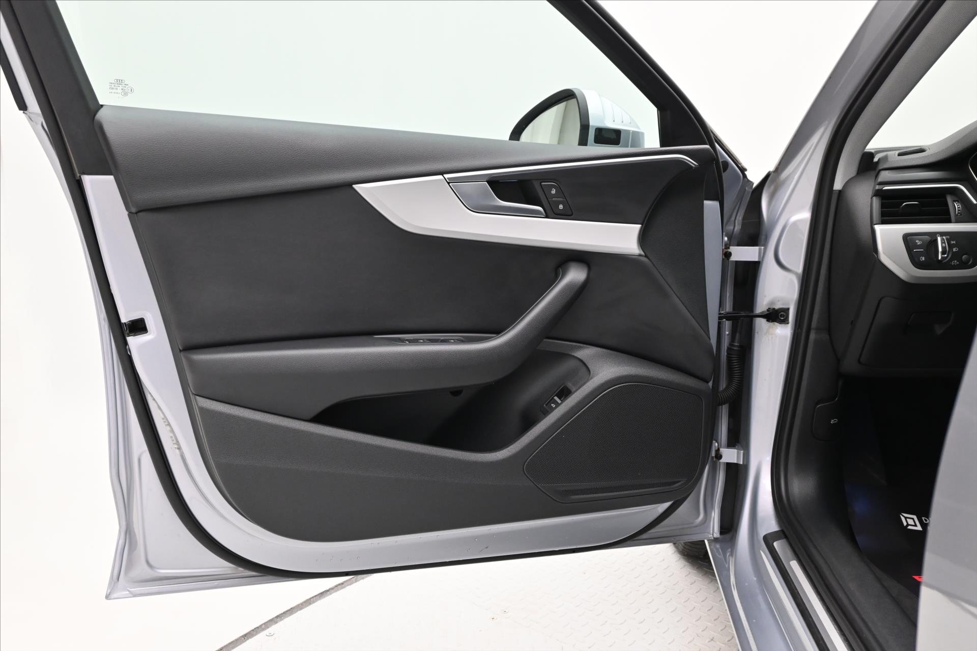 Hlavní fotografie vozu Audi A4 2,0 TDI 120 kW S Tronic Záruka až 5 let (25)