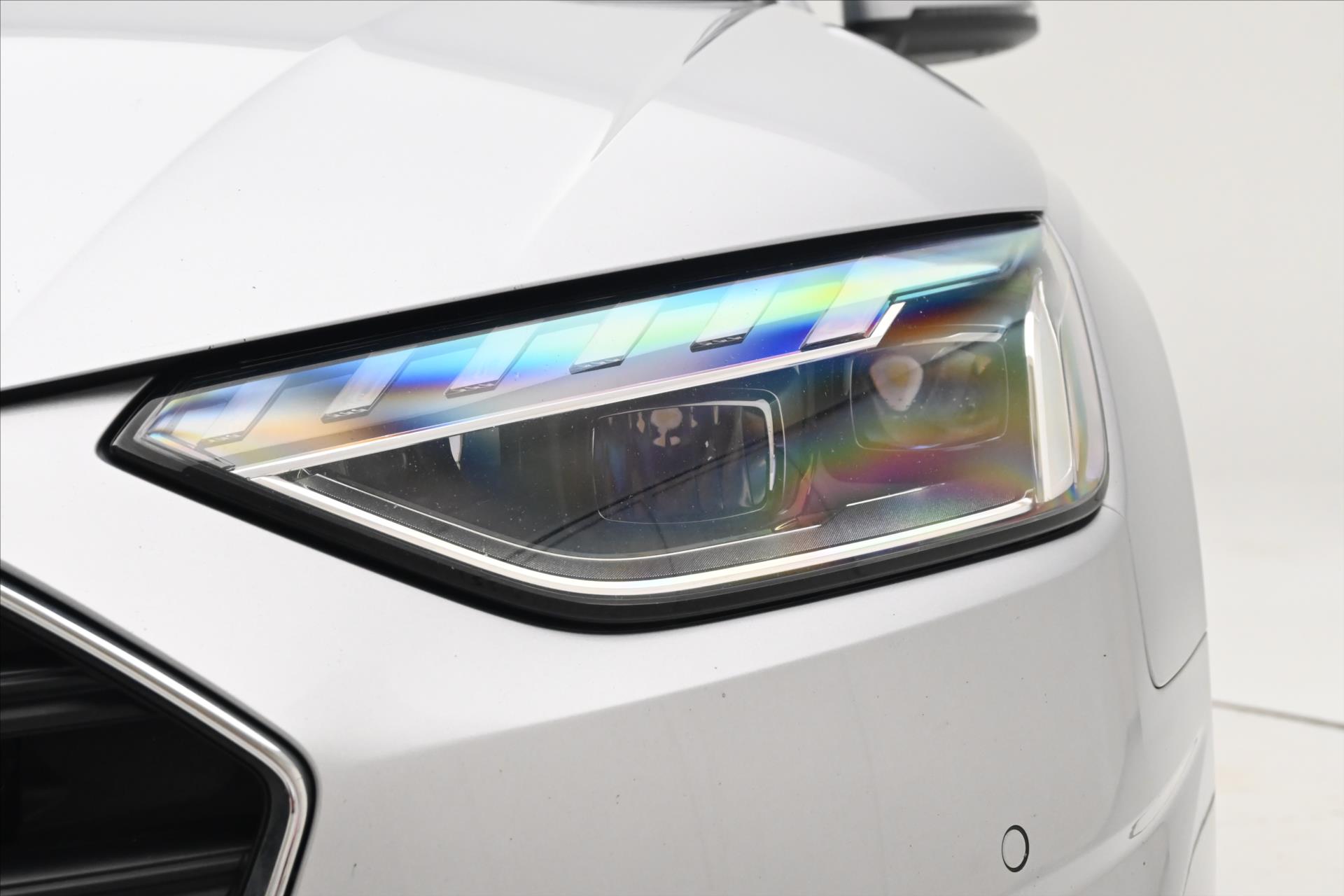 Hlavní fotografie vozu Audi A4 2,0 TDI 120 kW S Tronic Záruka až 5 let (29)