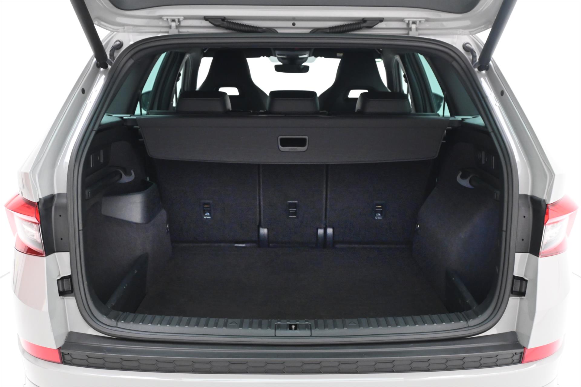 Hlavní fotografie vozu Škoda Kodiaq 1,5 TSI 110 kW Sportline Business Záruka až 5 let (11)