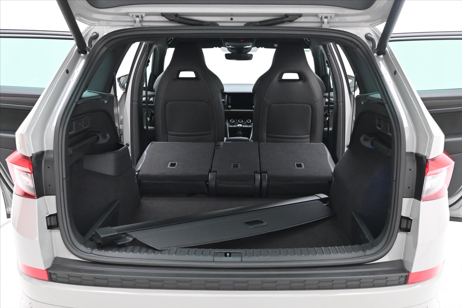 Hlavní fotografie vozu Škoda Kodiaq 1,5 TSI 110 kW Sportline Business Záruka až 5 let (12)