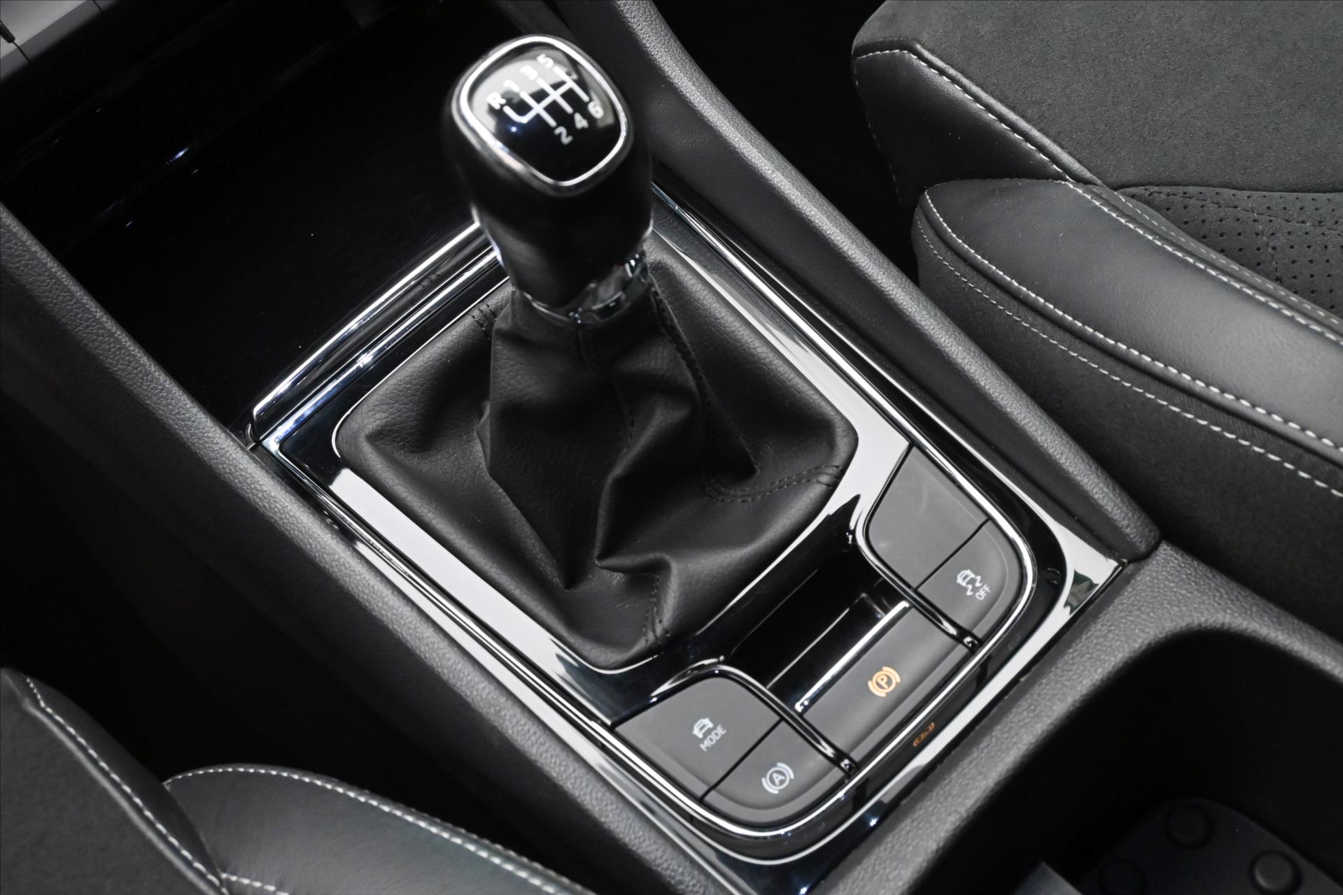 Hlavní fotografie vozu Škoda Kodiaq 1,5 TSI 110 kW Sportline Business Záruka až 5 let (26)