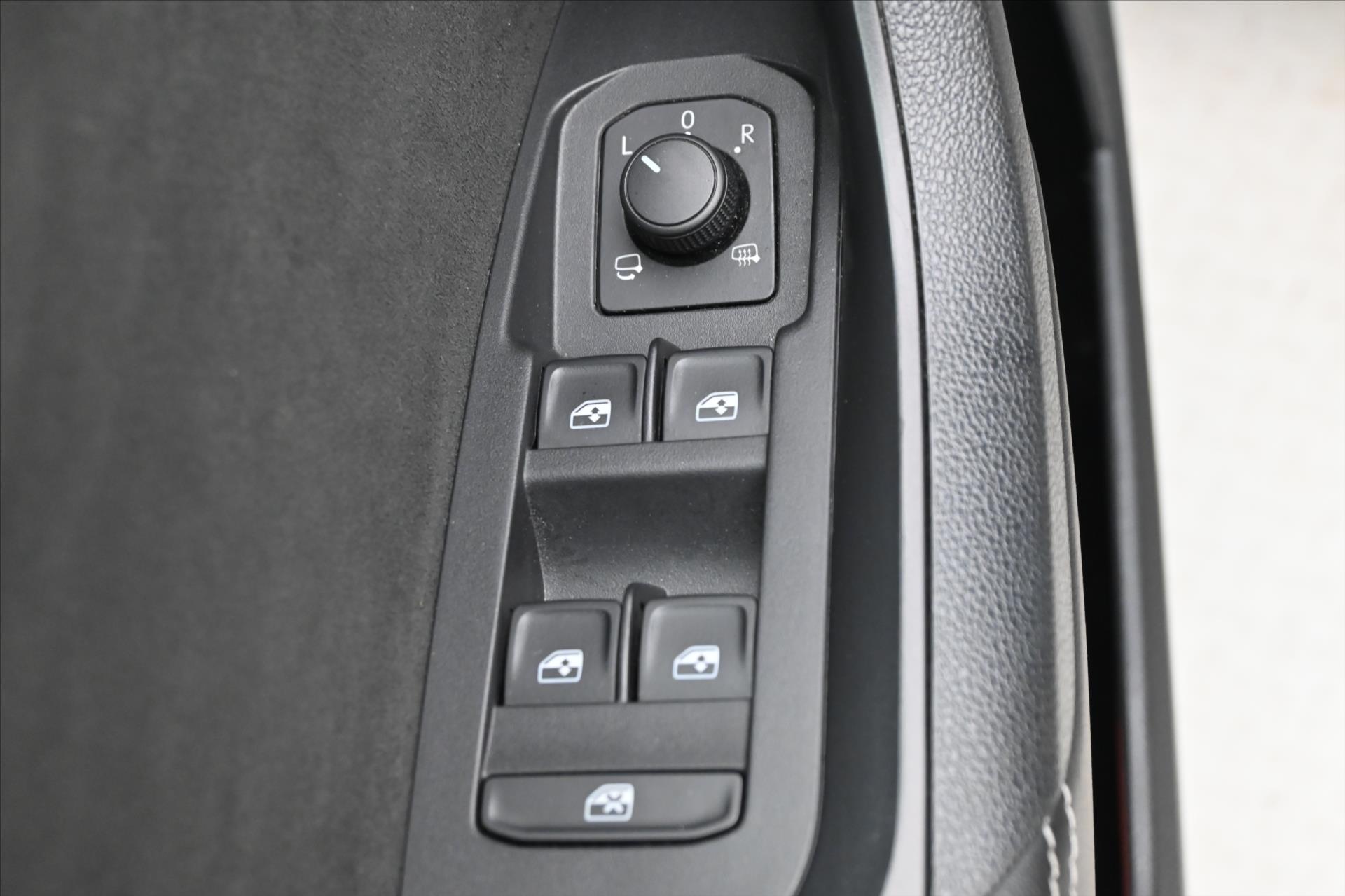 Hlavní fotografie vozu Škoda Kodiaq 1,5 TSI 110 kW Sportline Business Záruka až 5 let (28)