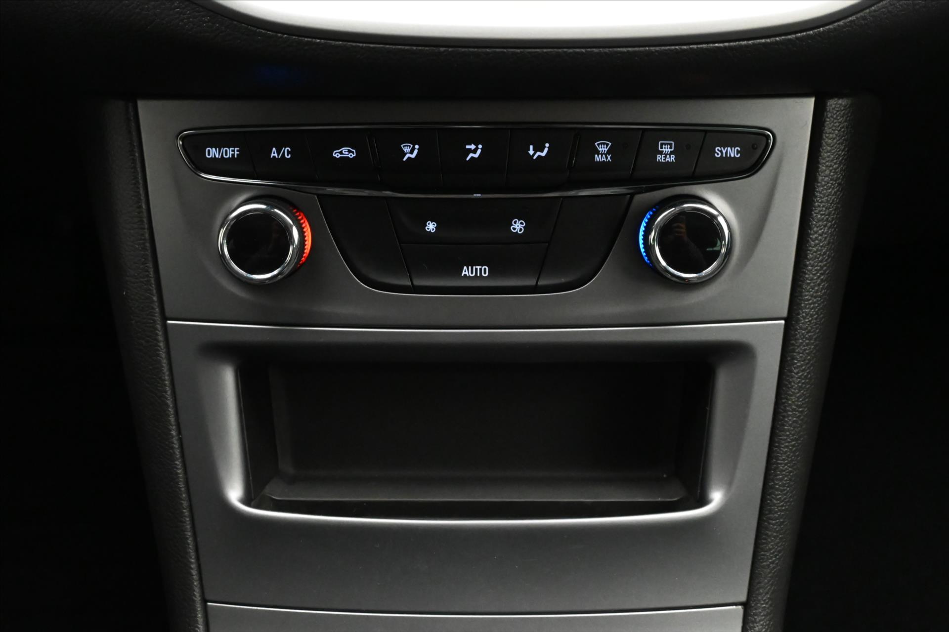 Hlavní fotografie vozu Opel Astra 1,5 CDTI 90kW KAMERA Záruka až 5 let (21)