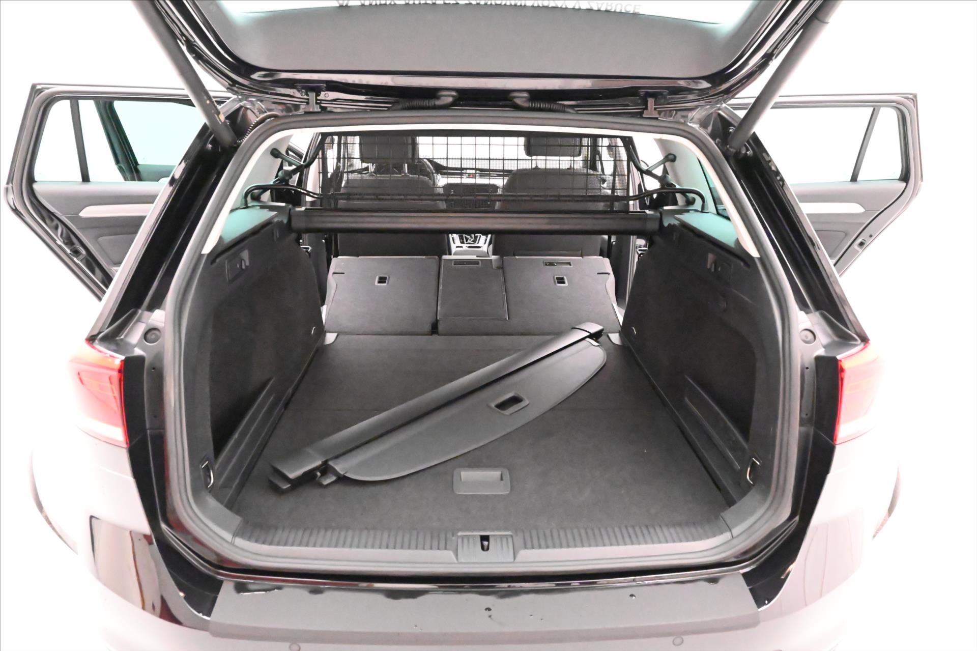 Main photo of the car Volkswagen Passat 2.0 TDI 110 kW DSG Business Warranty up to 5 years (11)