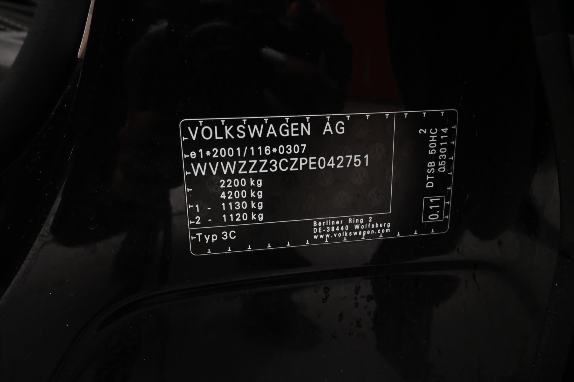 Hlavní fotografie vozu Volkswagen Passat 2,0 TDI 110 kW DSG Business Záruka až 5 let (12)