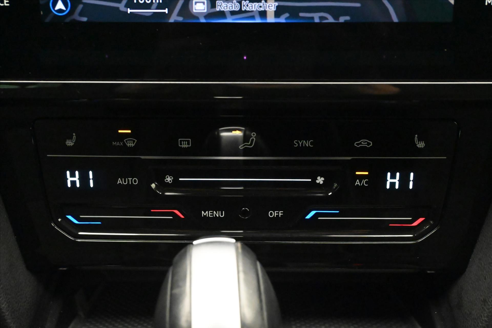 Hlavní fotografie vozu Volkswagen Passat 2,0 TDI 110 kW DSG Business Záruka až 5 let (20)