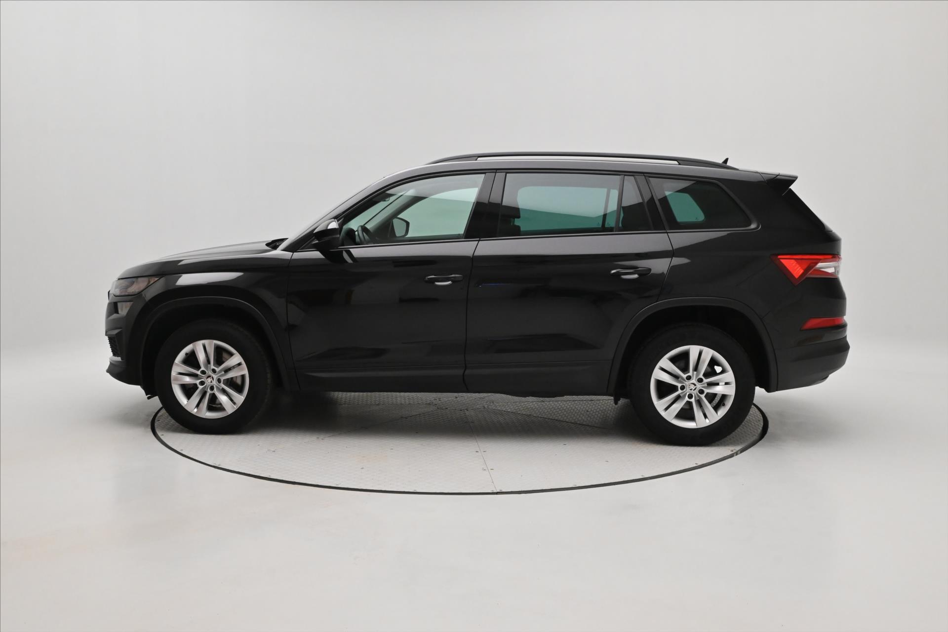 Main photo of the car Skoda Kodiaq 2.0 TDI 110 kW DSG 7 Seats NAVI Warranty up to 5 years (8)