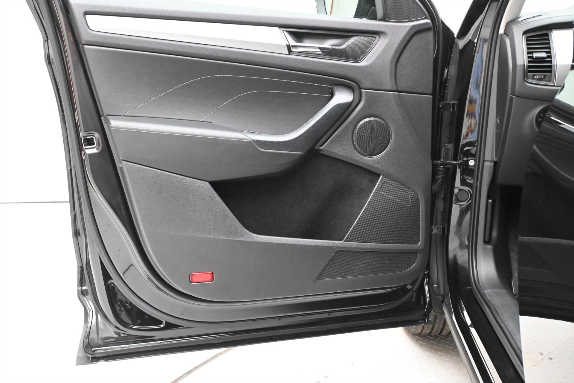 Hlavní fotografie vozu Škoda Kodiaq 2,0 TDI 110 kW DSG Ambition 7Míst Záruka až 5 let (25)