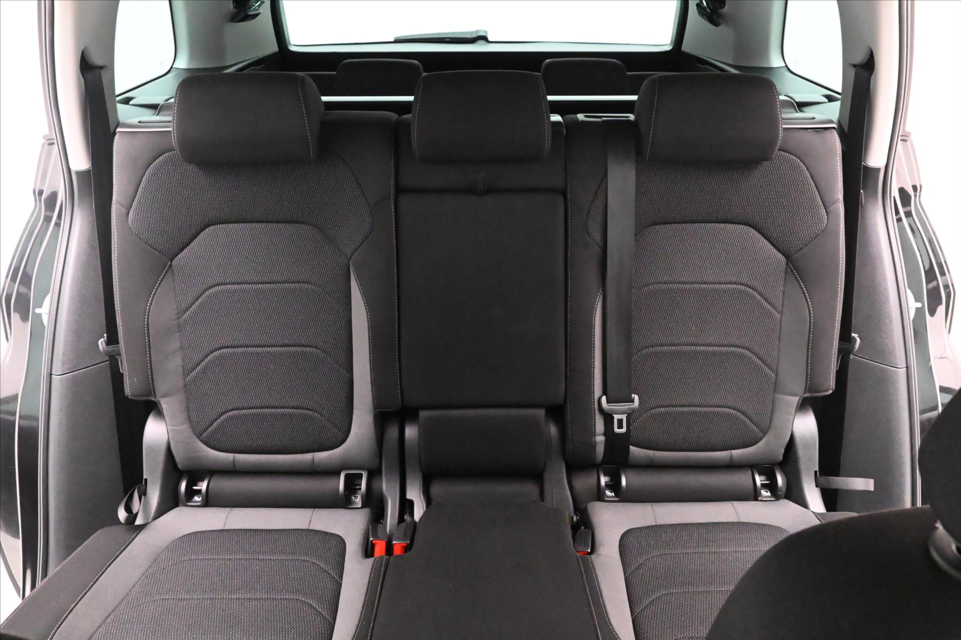 Hlavní fotografie vozu Škoda Kodiaq 2,0 TDI 110 kW DSG Ambition 7Míst Záruka až 5 let (28)