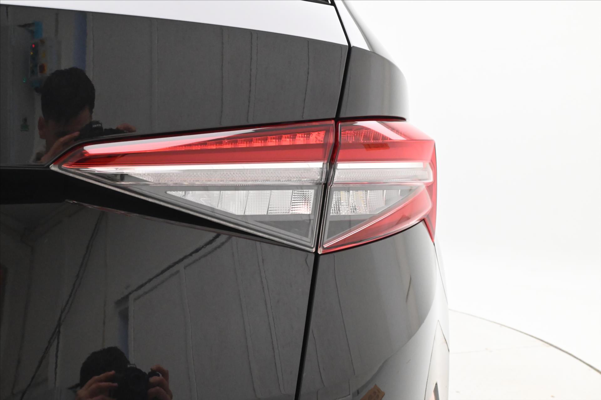 Hlavní fotografie vozu Škoda Kodiaq 2,0 TDI 110 kW DSG Ambition 7Míst Záruka až 5 let (31)