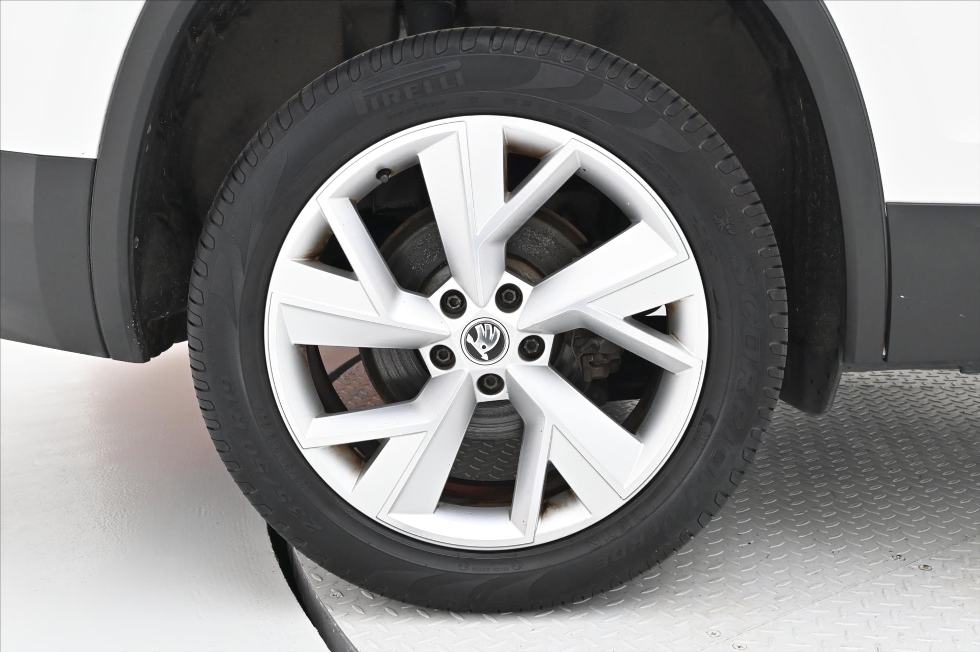 Hlavní fotografie vozu Škoda Kodiaq 2,0 TDI 110 kW DSG 7/Míst STYLE Záruka až 5 let (36)