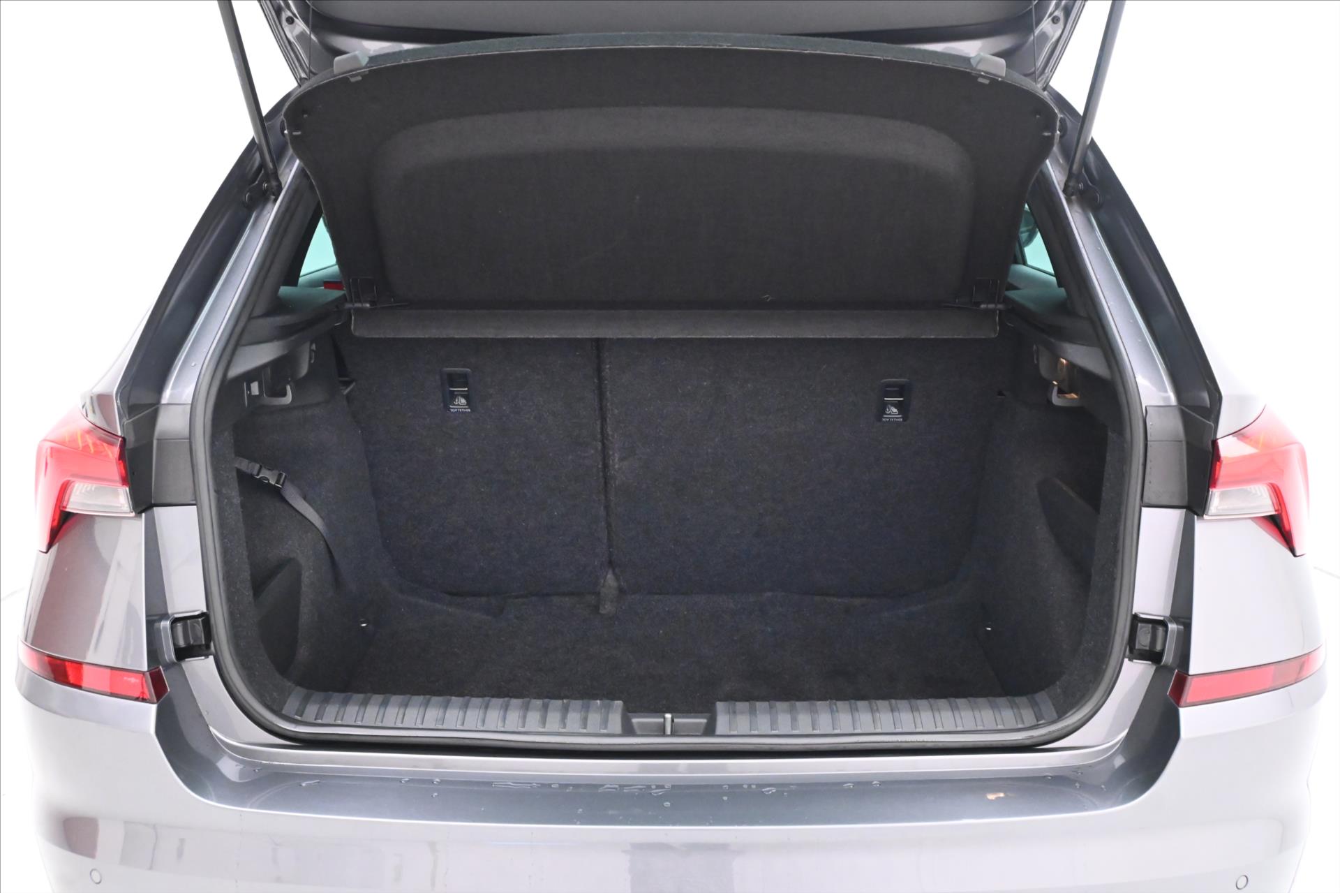 Hlavní fotografie vozu Škoda Kamiq 1,0 TSI 81 kW Sport Business Záruka až 5 let (11)