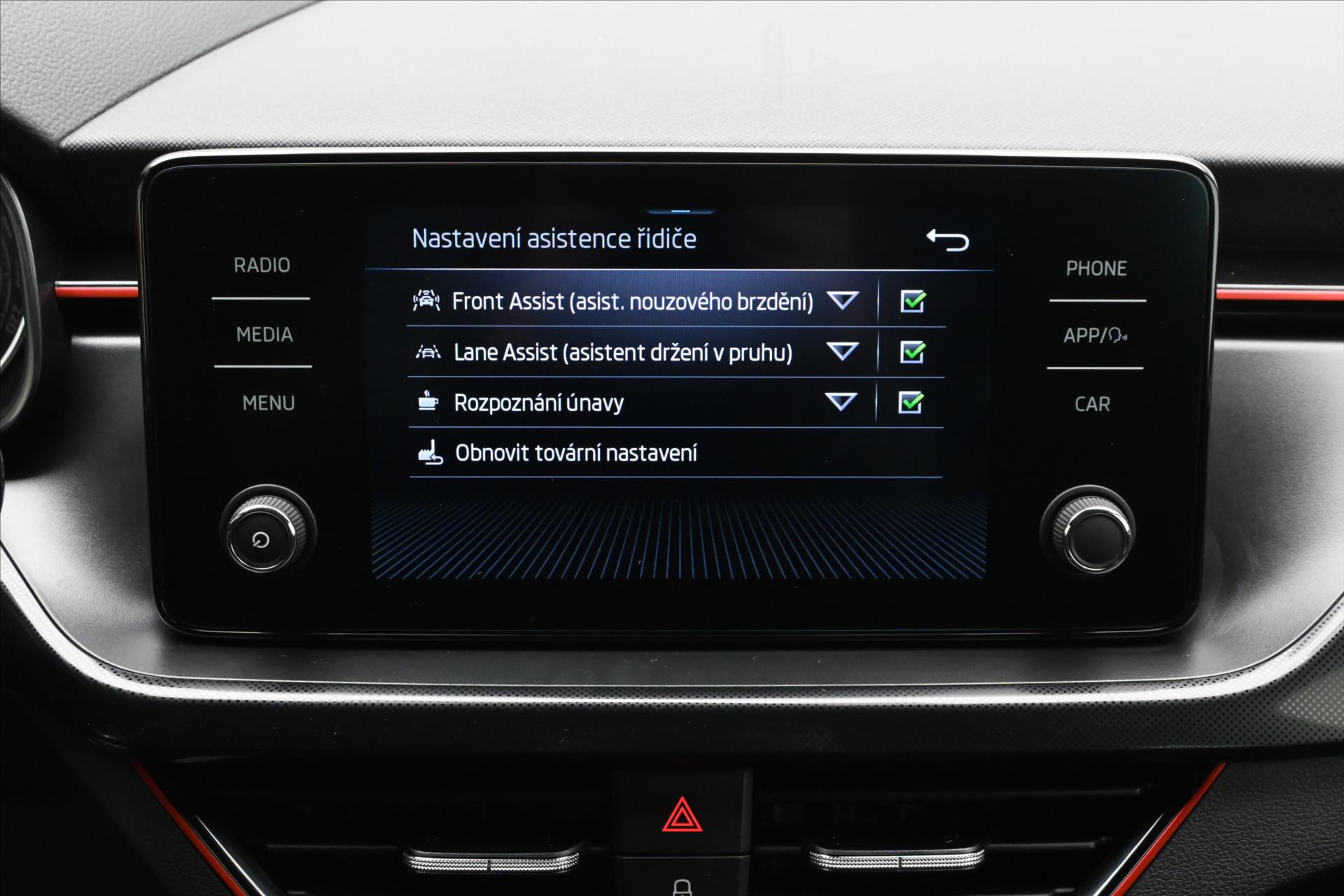 Hlavní fotografie vozu Škoda Kamiq 1,0 TSI 81 kW Sport Business Záruka až 5 let (21)