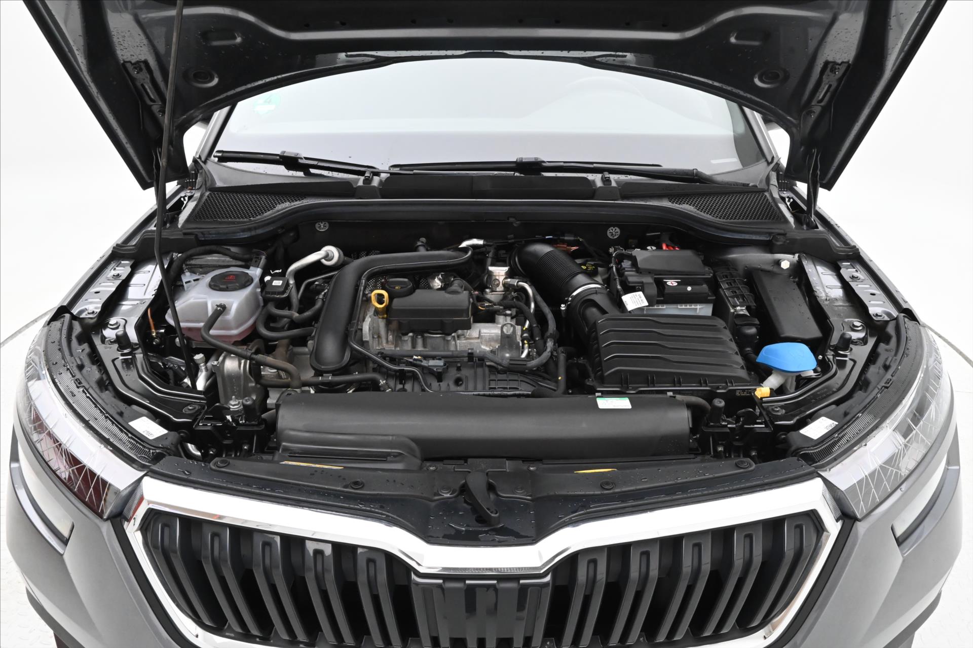 Hlavní fotografie vozu Škoda Kamiq 1,0 TSI 81 kW Sport Business Záruka až 5 let (10)