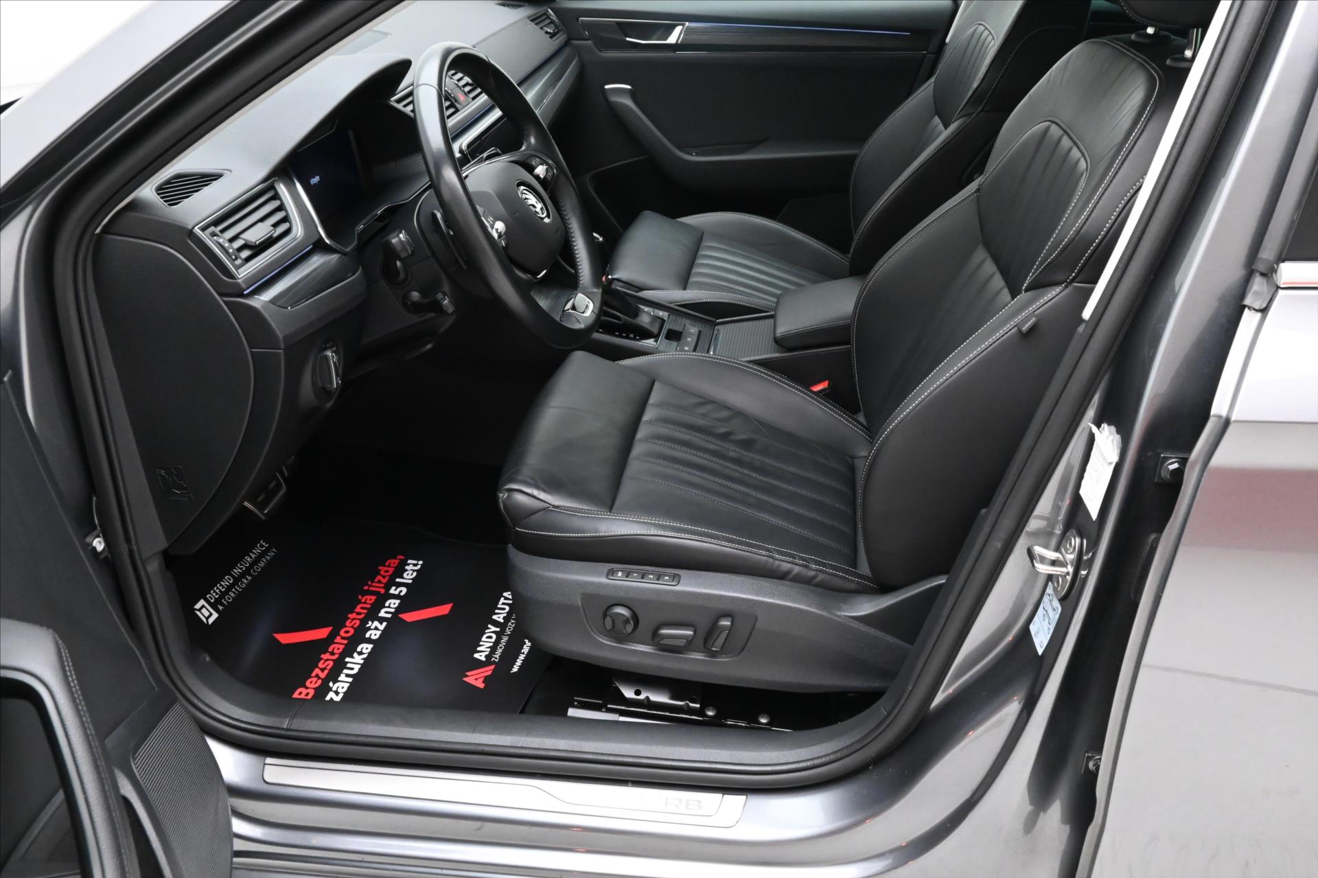 Hlavní fotografie vozu Škoda Superb 2,0 TDI 147 kW DSG Style Záruka až 5 let (14)