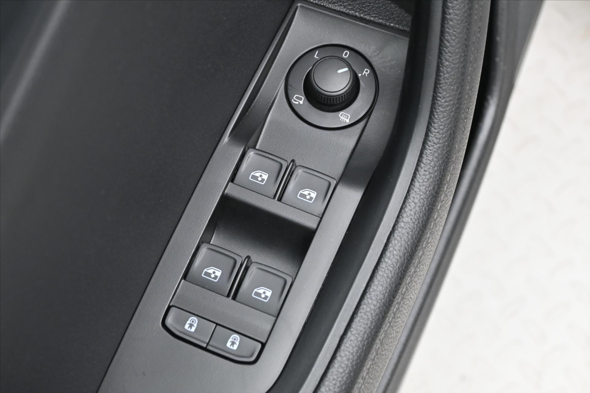 Hlavní fotografie vozu Škoda Superb 2,0 TDI 147 kW DSG Style Záruka až 5 let (28)