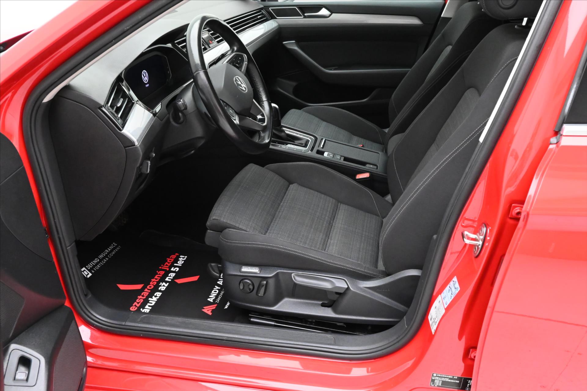 Hlavní fotografie vozu Volkswagen Passat 2,0 TDI 110kW BUSINESS DSG Záruka až 5 let (13)