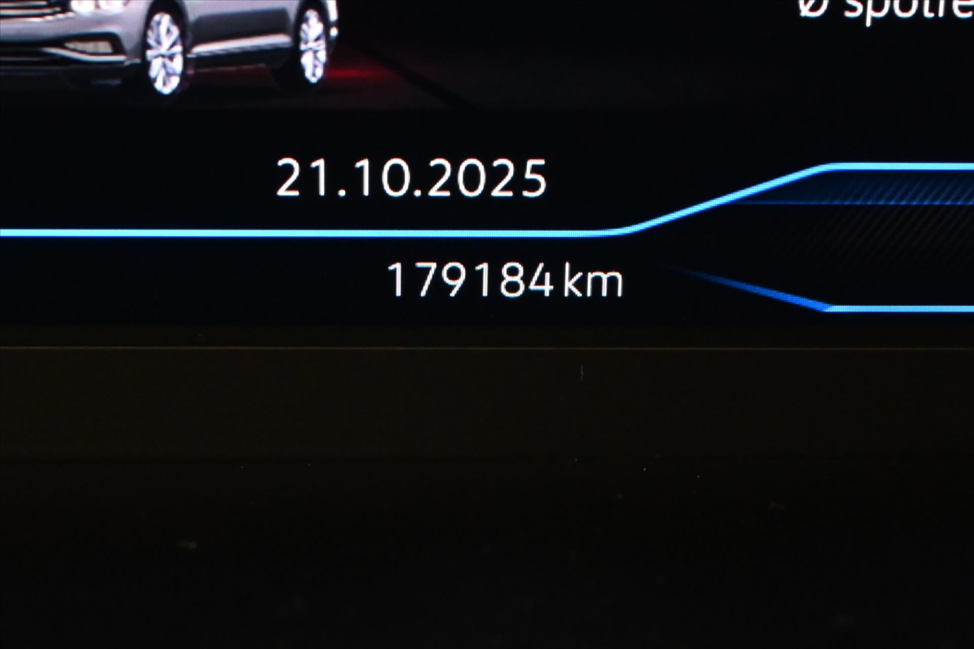 Hlavní fotografie vozu Volkswagen Passat 2,0 TDI 110kW BUSINESS DSG Záruka až 5 let (17)