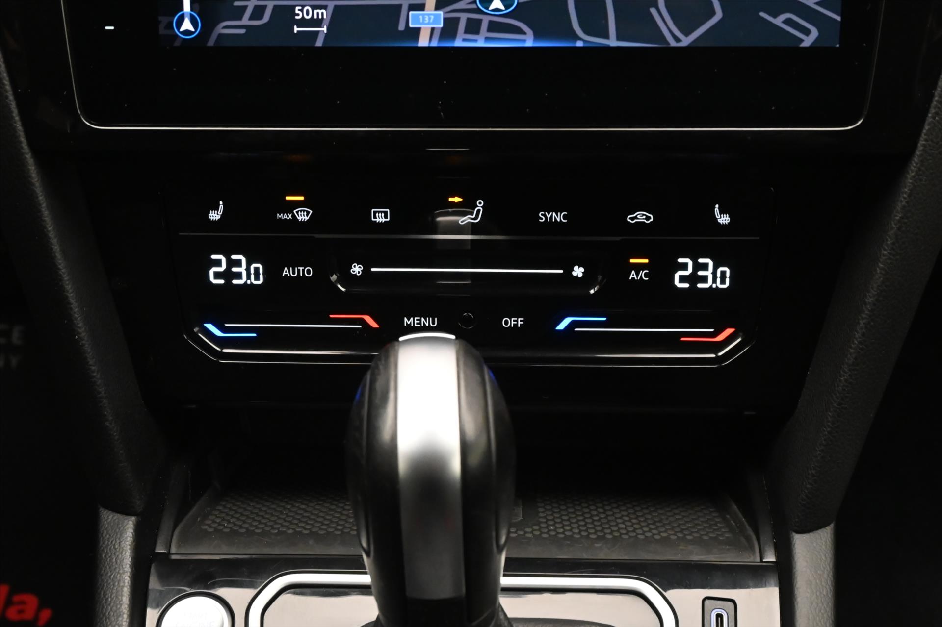 Hlavní fotografie vozu Volkswagen Passat 2,0 TDI 110kW BUSINESS DSG Záruka až 5 let (22)