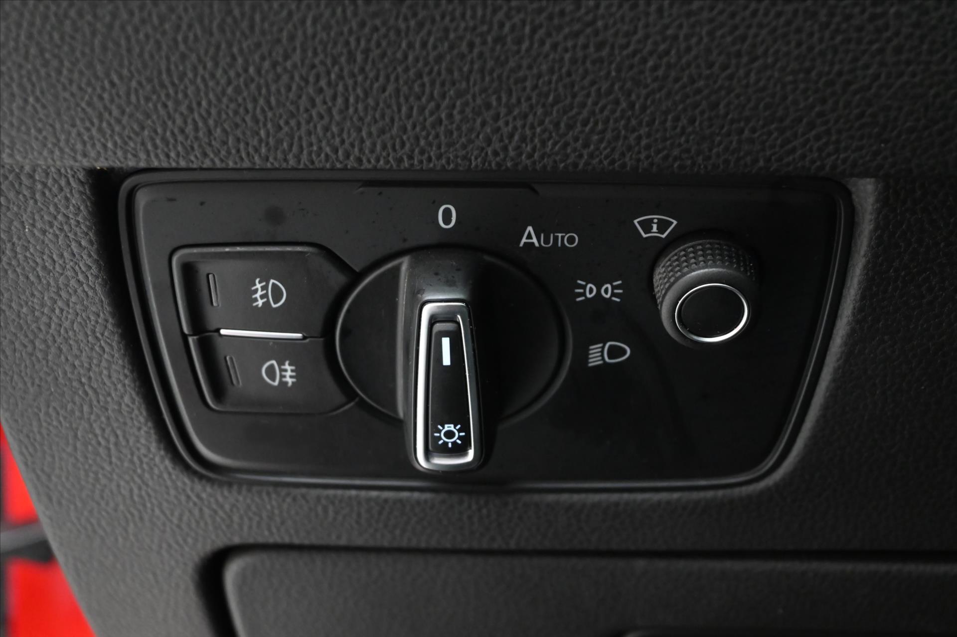 Hlavní fotografie vozu Volkswagen Passat 2,0 TDI 110kW BUSINESS DSG Záruka až 5 let (27)