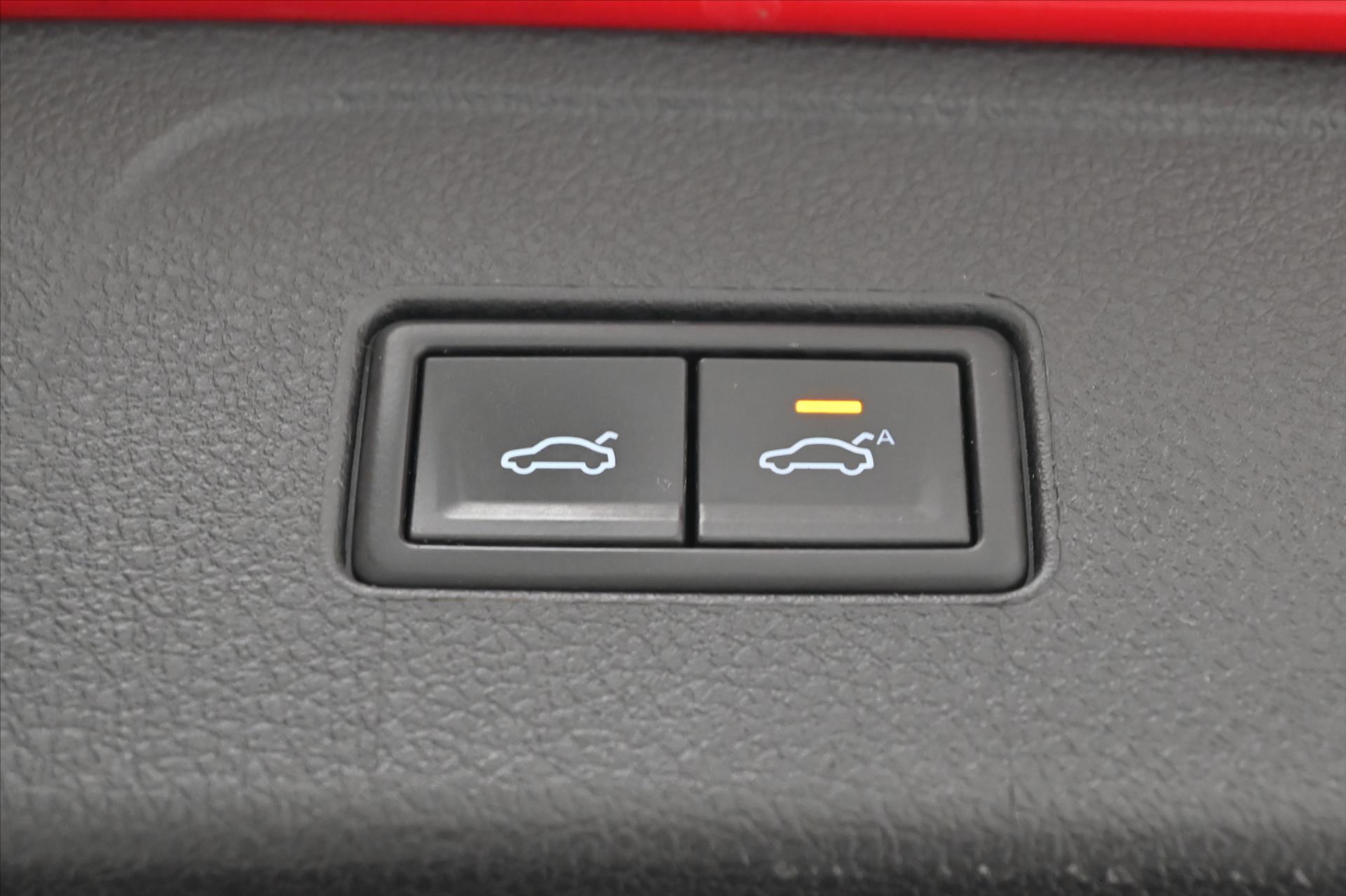 Hlavní fotografie vozu Volkswagen Passat 2,0 TDI 110kW BUSINESS DSG Záruka až 5 let (30)