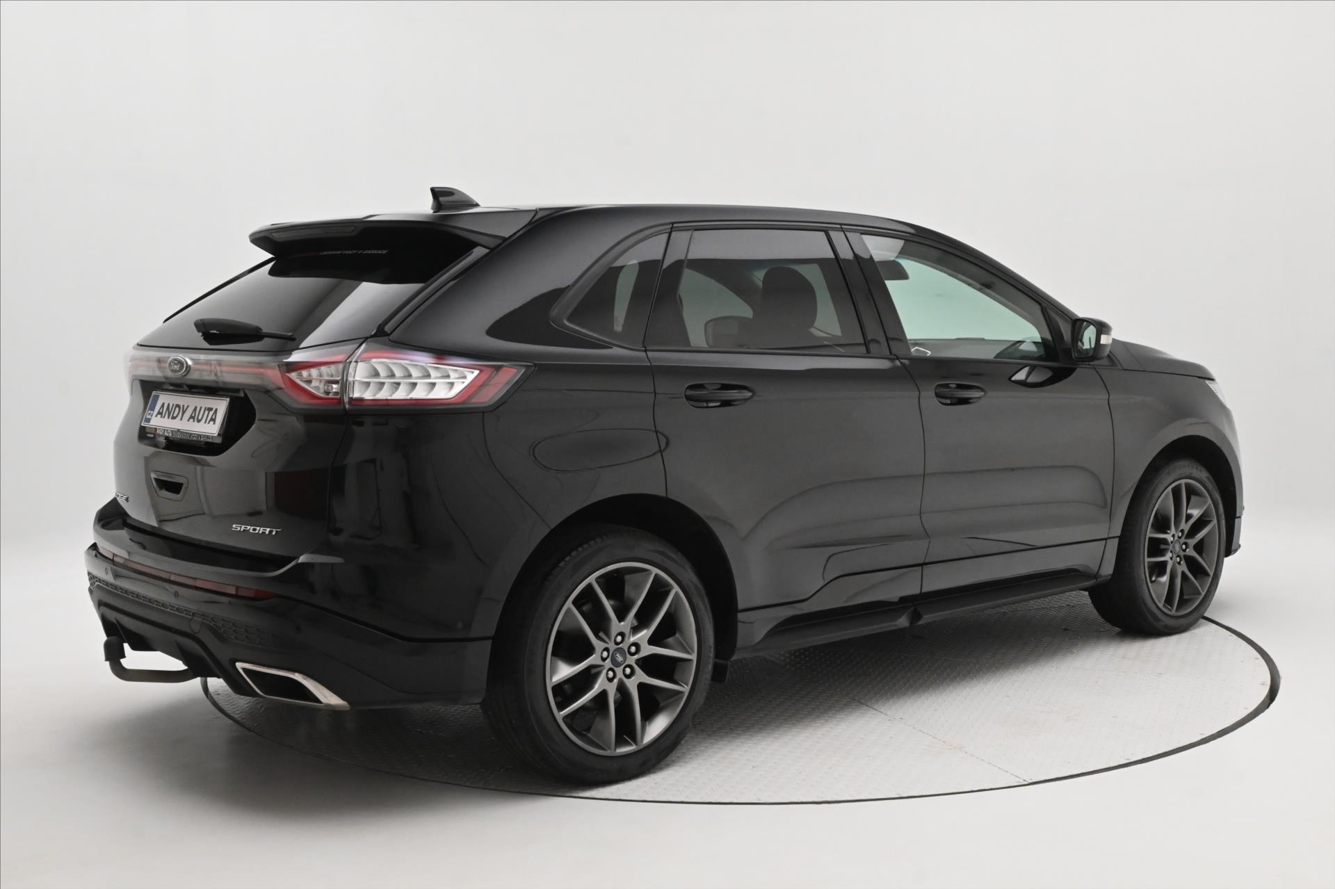 Hlavní fotografie vozu Ford Edge 2,0 TDCi 154 kW 4x4 AT6 Panorama Záruka až 5 let (5)