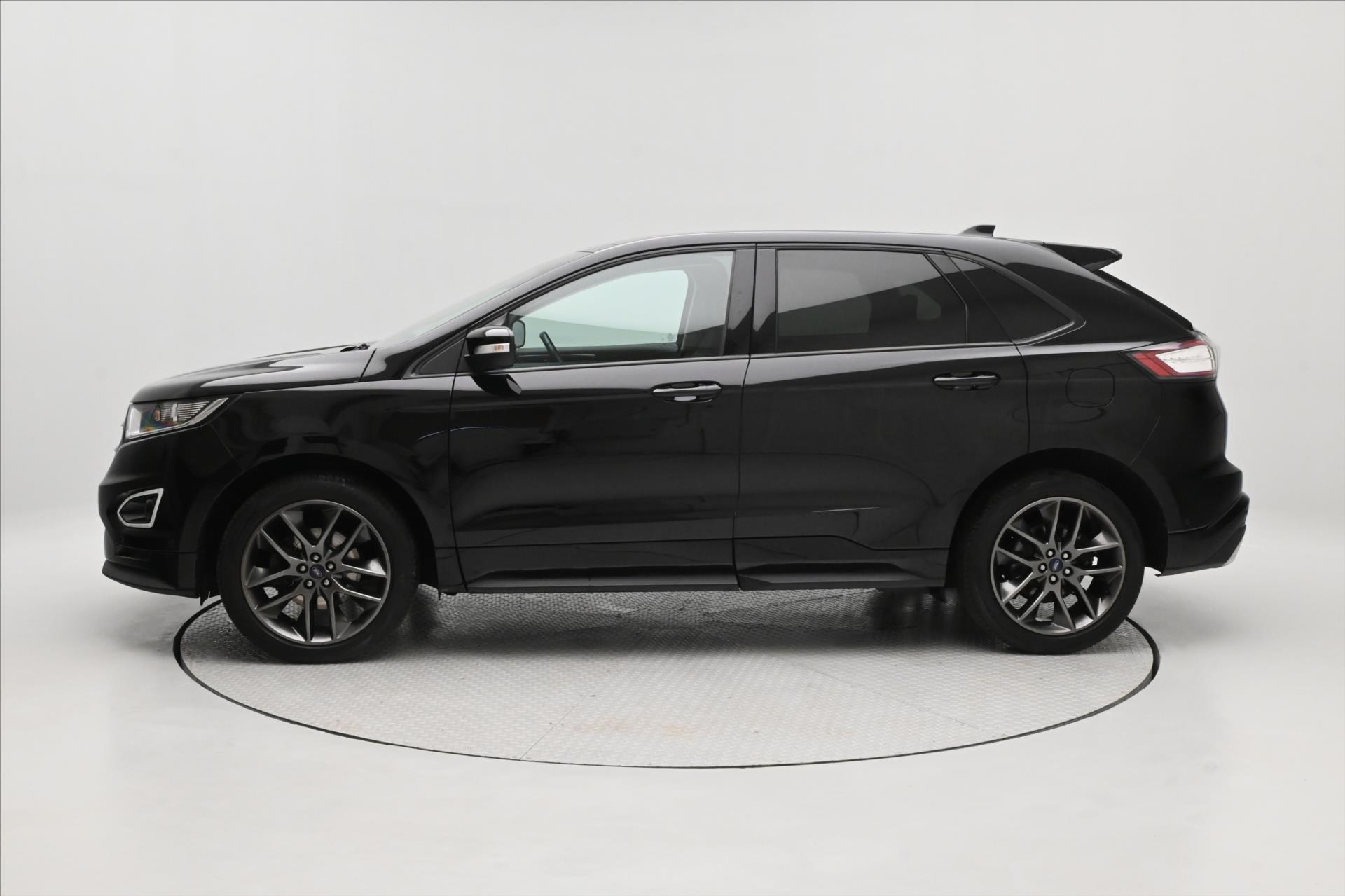 Hlavní fotografie vozu Ford Edge 2,0 TDCi 154 kW 4x4 AT6 Panorama Záruka až 5 let (8)