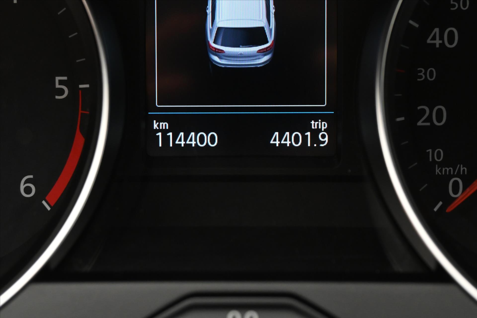 Hlavní fotografie vozu Volkswagen Passat 2,0 TDI 90kW Business DSG Záruka až 5 let (17)