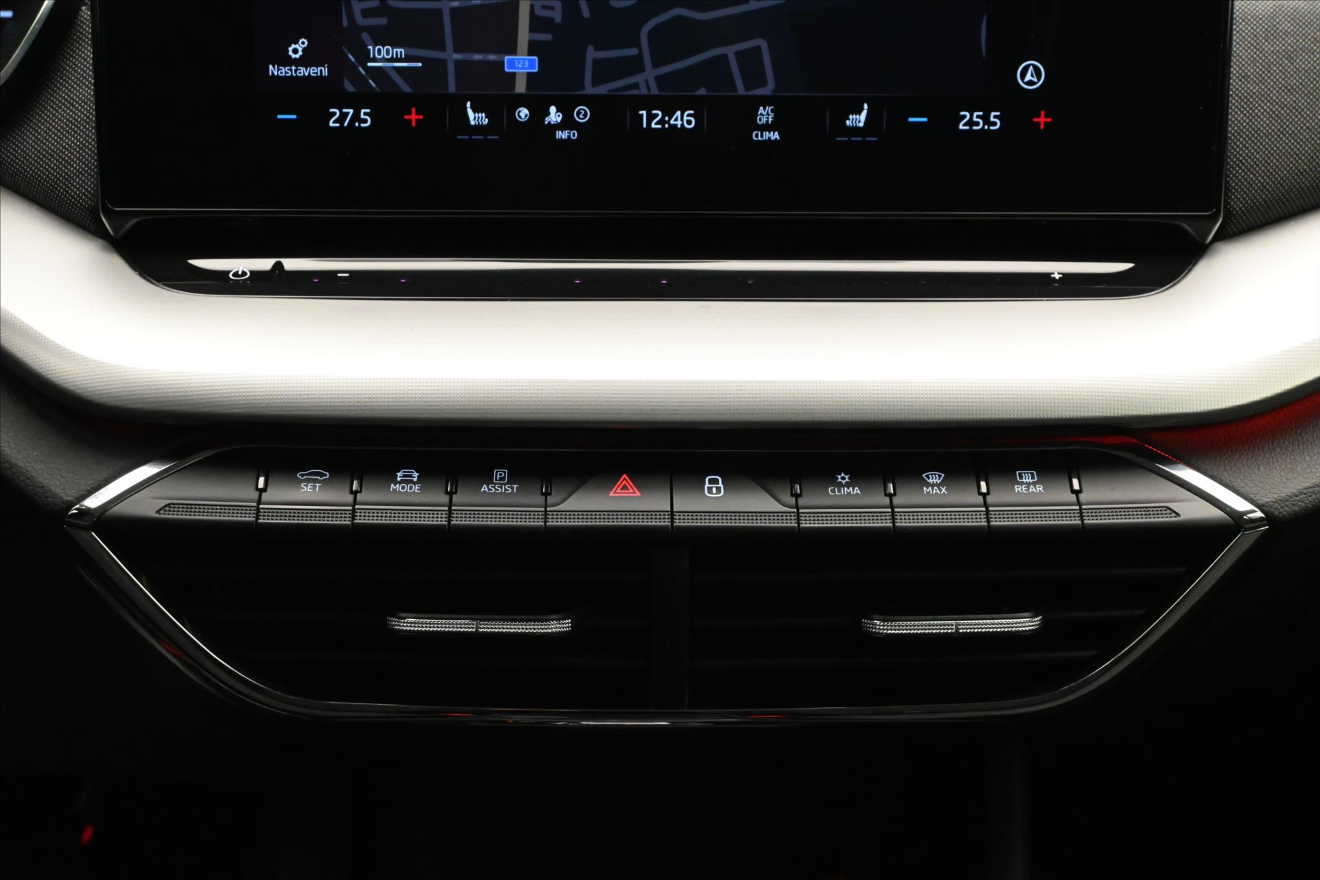 Hlavní fotografie vozu Škoda Octavia 2,0 TDI 110 kW DSG Style Záruka až 5 let (20)