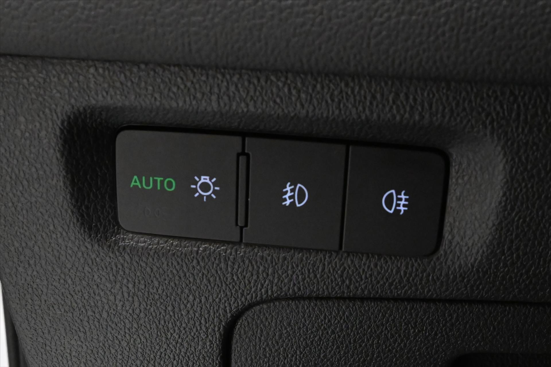 Hlavní fotografie vozu Škoda Octavia 2,0 TDI 110 kW DSG Style Záruka až 5 let (25)