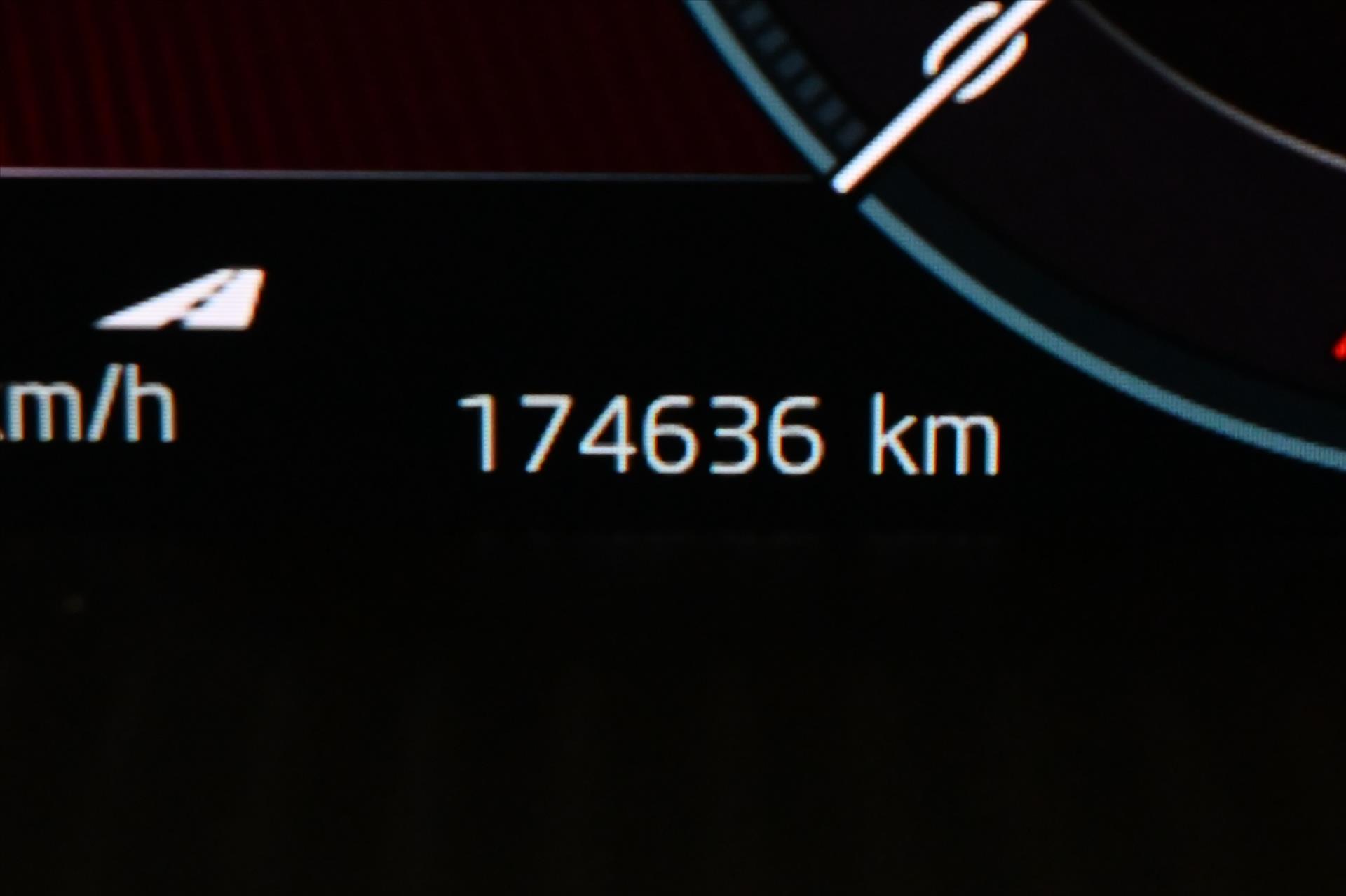 Hlavní fotografie vozu Škoda Octavia 2,0 TDI 110 kW STYLE DSG Záruka až 5 let (16)