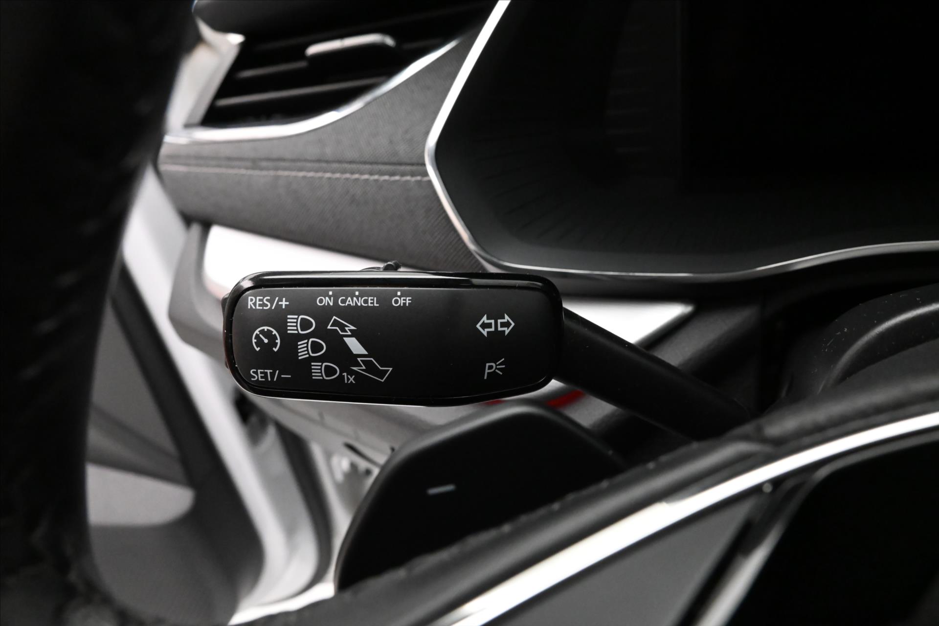 Hlavní fotografie vozu Škoda Octavia 2,0 TDI 110 kW STYLE DSG Záruka až 5 let (21)