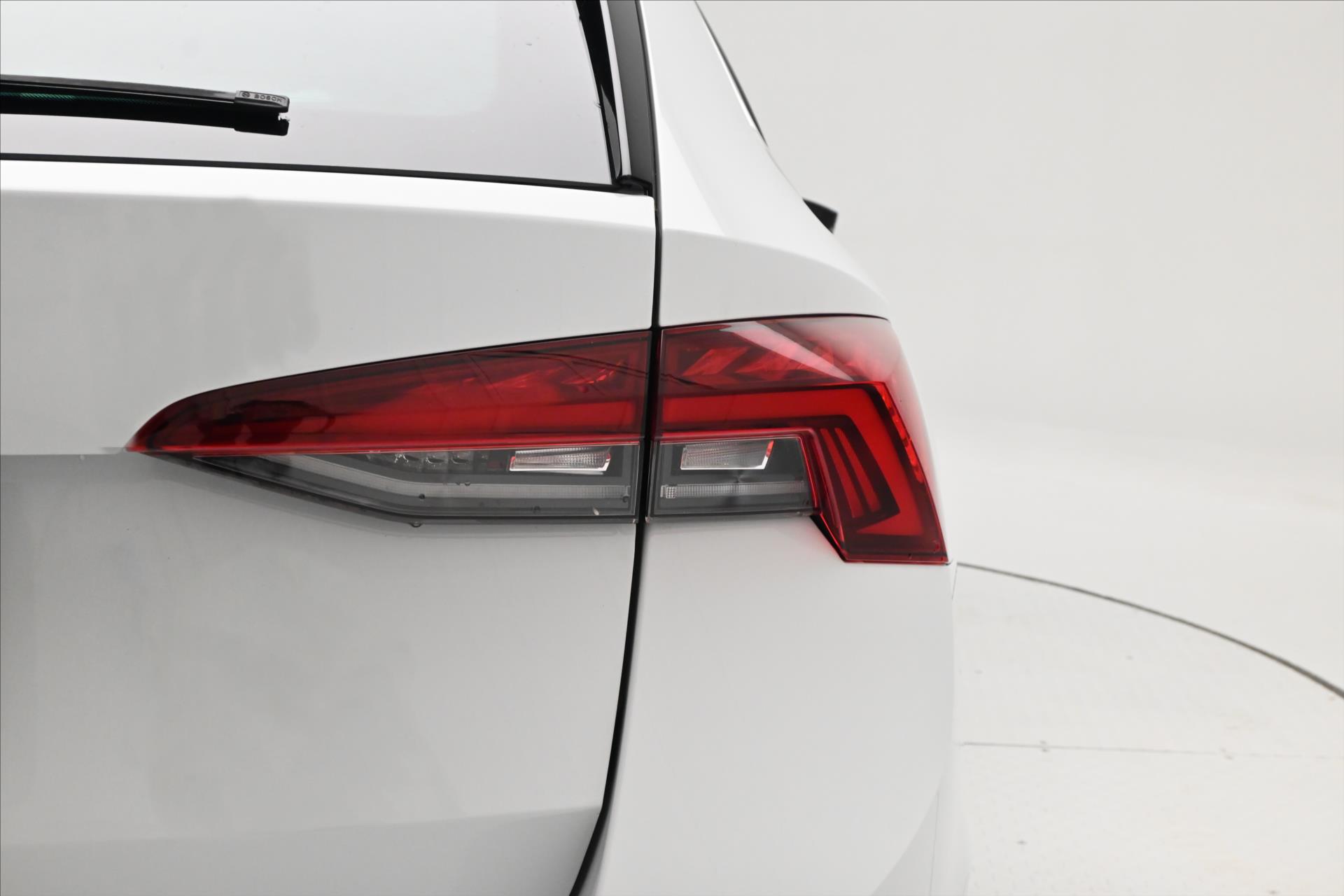 Hlavní fotografie vozu Škoda Octavia 2,0 TDI 110 kW STYLE DSG Záruka až 5 let (27)