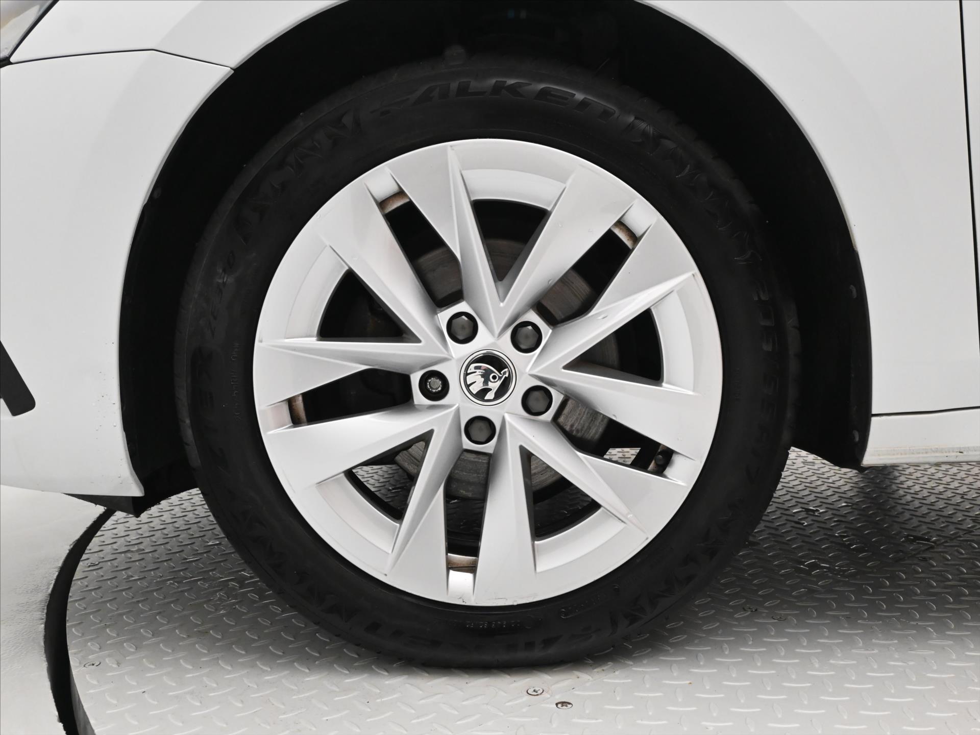 Main photo of the car Skoda Octavia 2.0 TDI 110kW STYLE DSG Warranty up to 5 years (28)