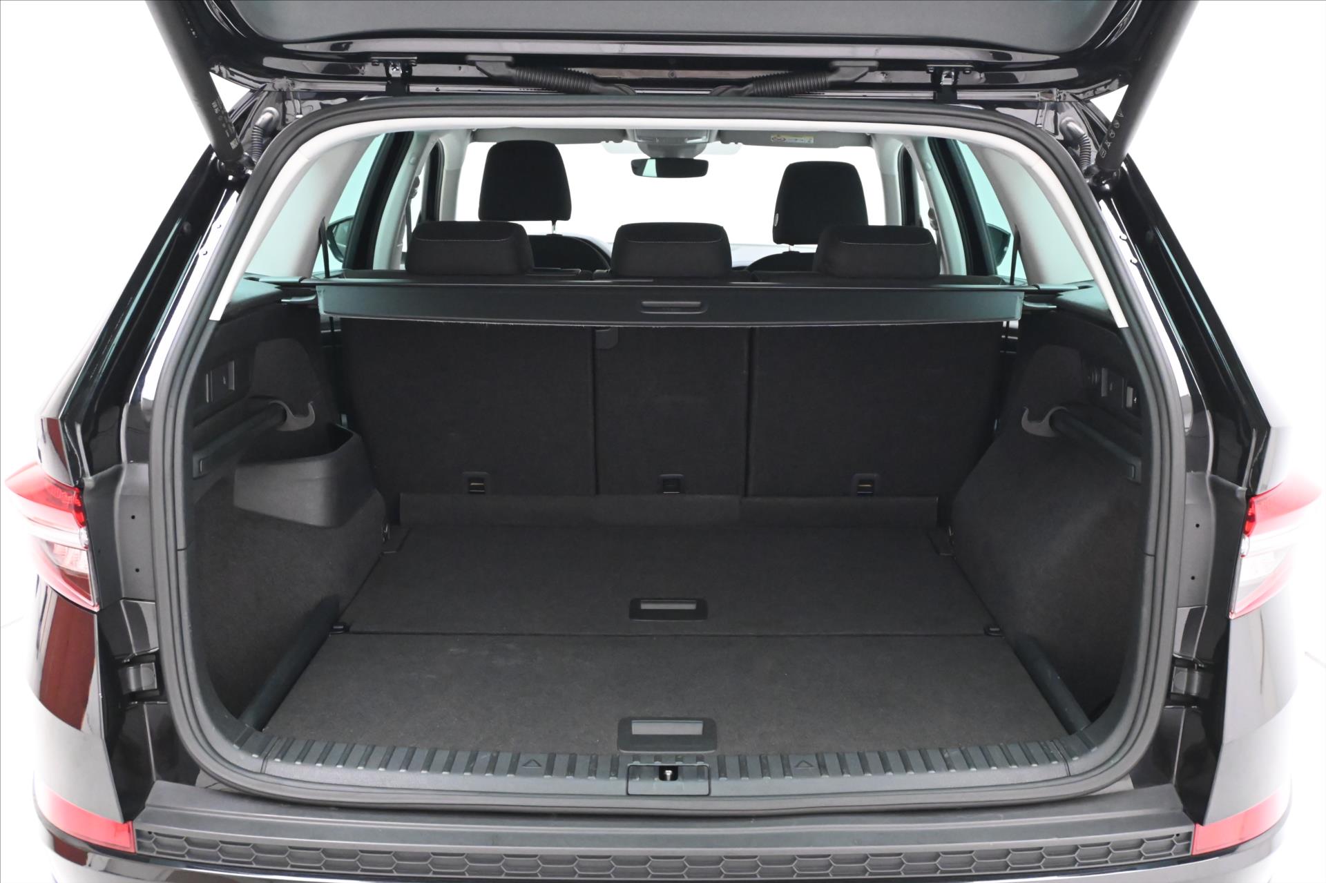 Hlavní fotografie vozu Škoda Kodiaq 2,0 TDI 147 kW 4x4 DSG Ambition Záruka až 5 let (10)