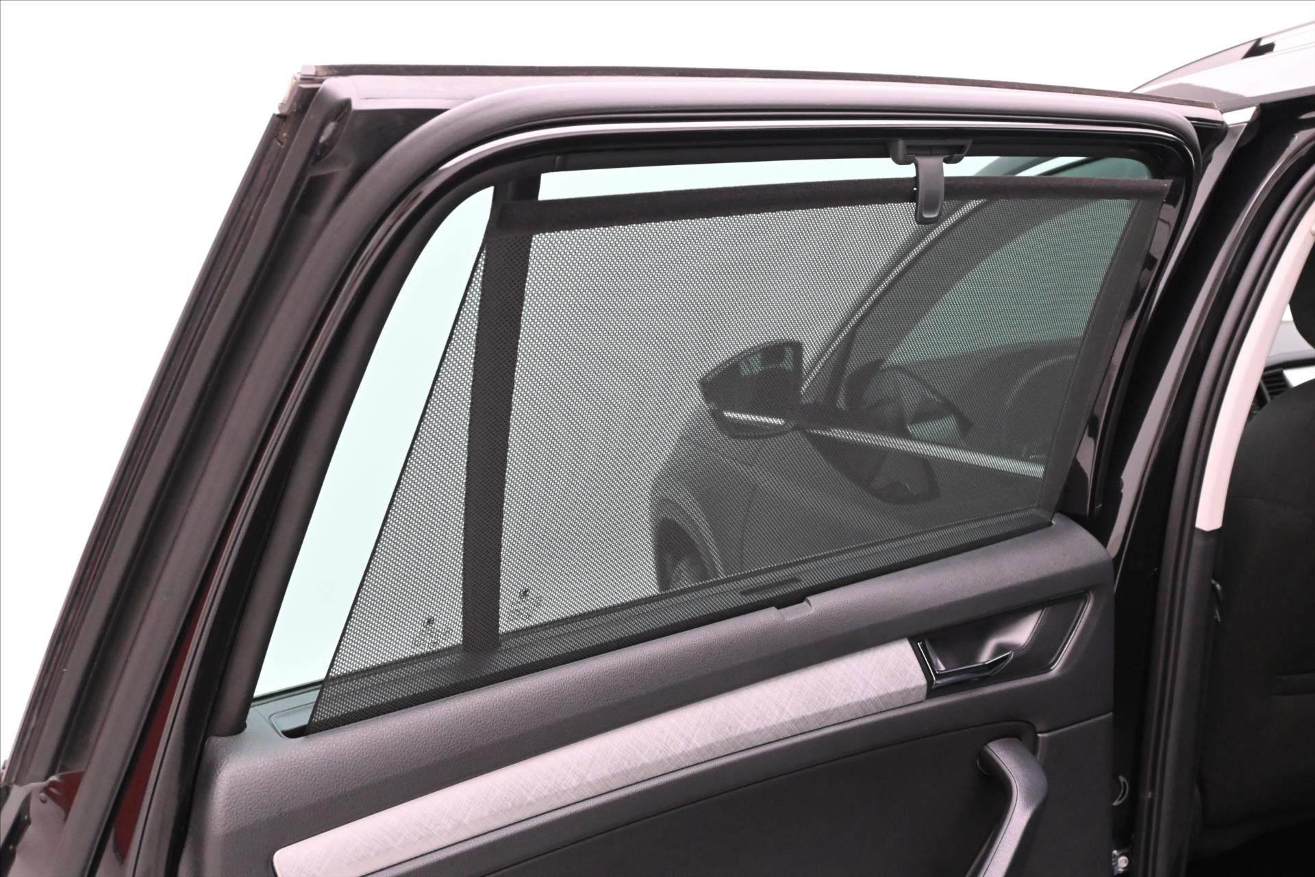 Hlavní fotografie vozu Škoda Kodiaq 2,0 TDI 147kW AMBITION 4x4 DSG Záruka až 5 let (28)