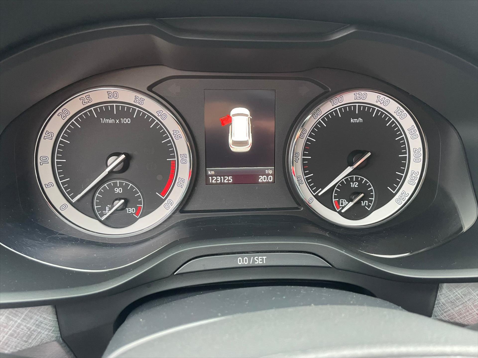 Hlavní fotografie vozu Škoda Kodiaq 2,0 TDI 147kW AMBITION 4x4 VŮZ PŘIPRAVUJEME K PROD (2)