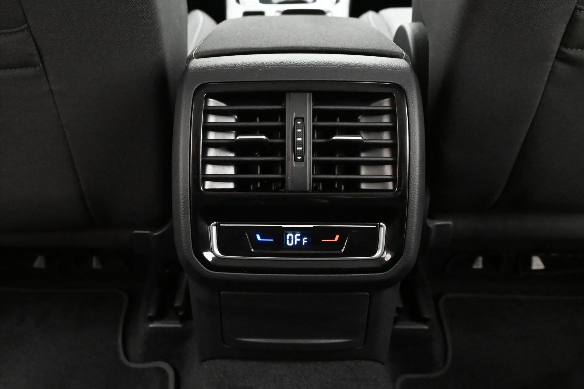 Hlavní fotografie vozu Volkswagen Passat 2,0 TDI 110 kW DSG Business Záruka až 5 let (20)