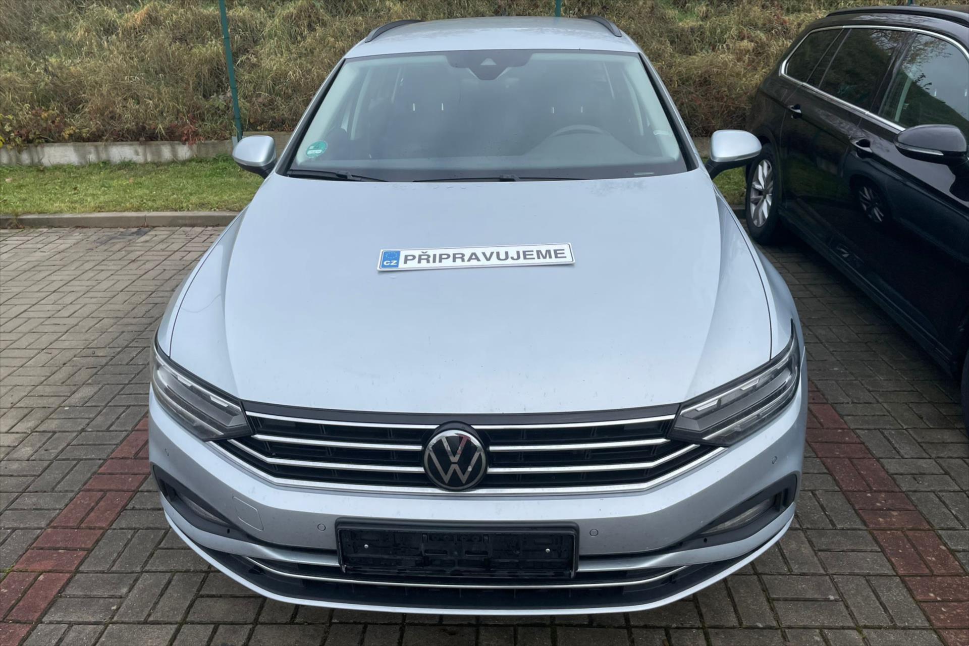 Volkswagen Passat 2,0 TDI 110kW BUSINESS DSG VŮZ PŘIPRAVUJEME K PRODEJI