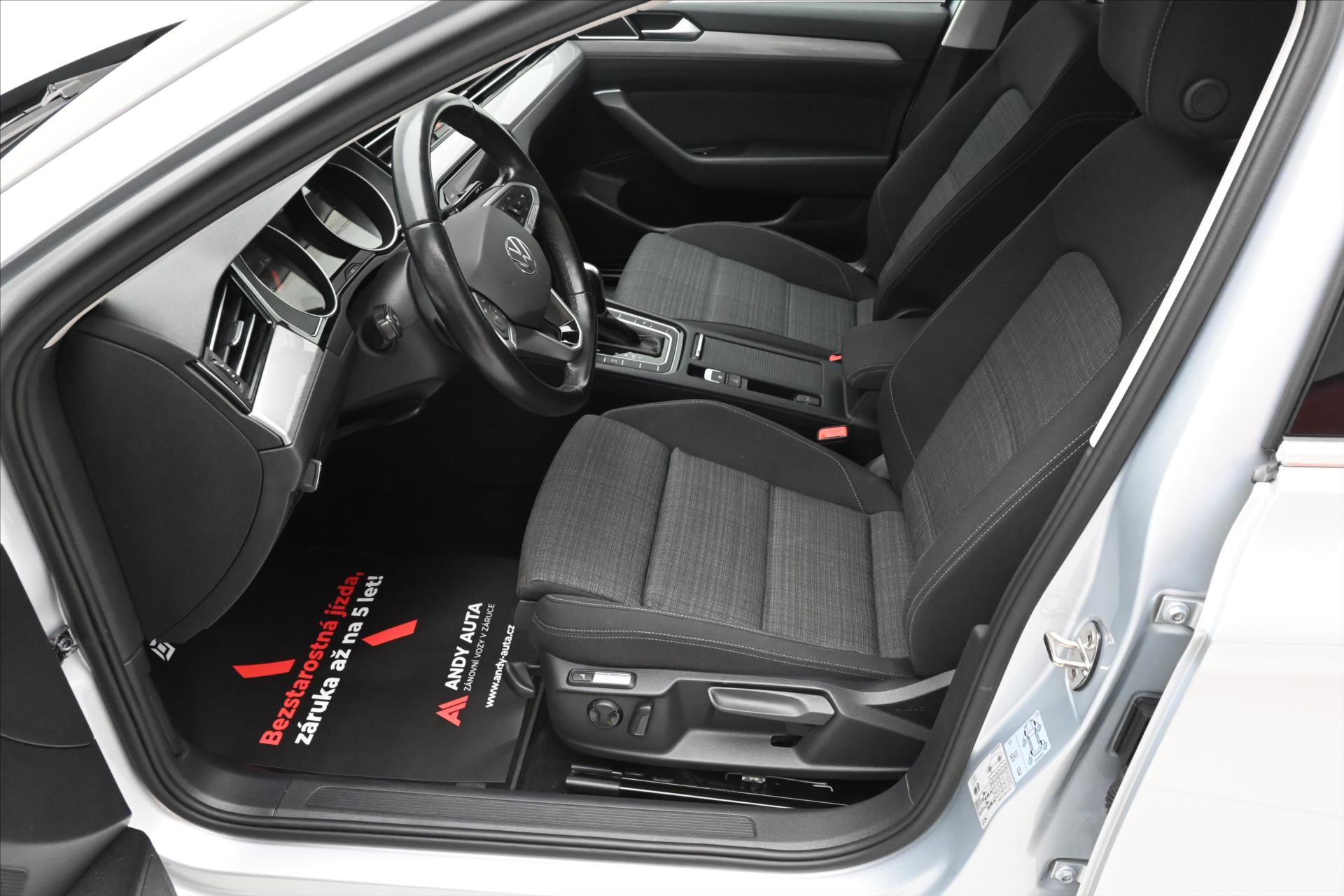 Hlavní fotografie vozu Volkswagen Passat 2,0 TDI 110kW BUSINESS DSG Záruka až 5 let (12)