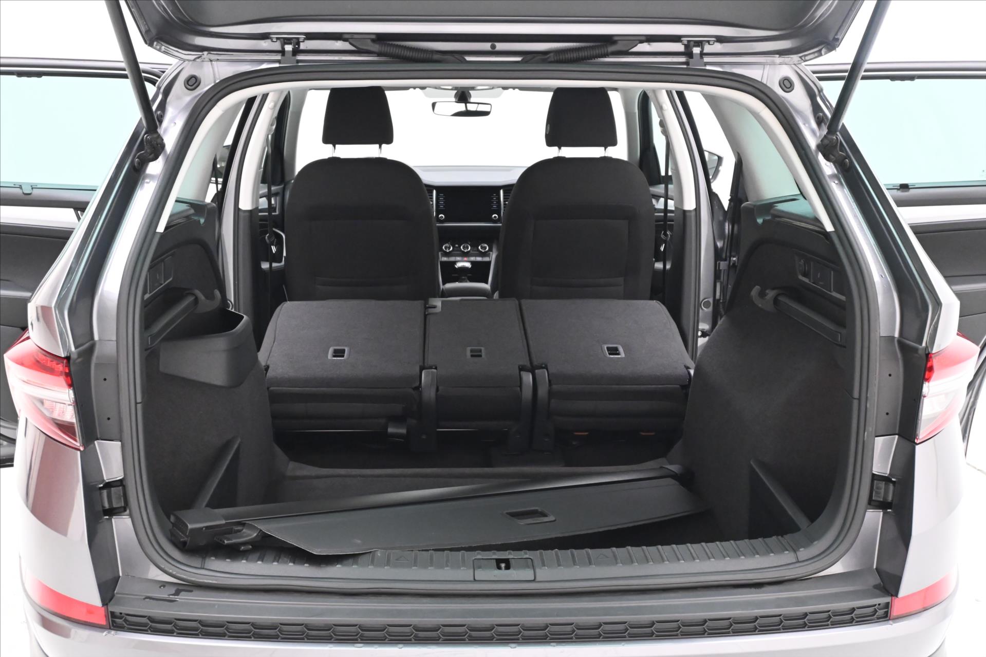 Hlavní fotografie vozu Škoda Kodiaq 2,0 TDI 110 kW DSG Ambition Záruka až 5 let (12)