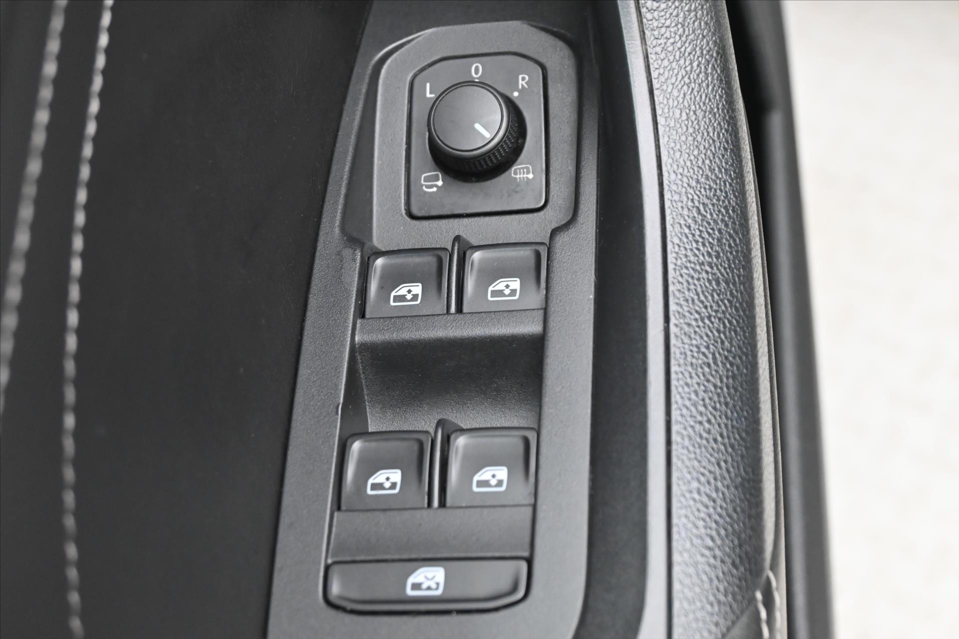 Hlavní fotografie vozu Škoda Kodiaq 2,0 TDI 110 kW DSG Ambition Záruka až 5 let (26)